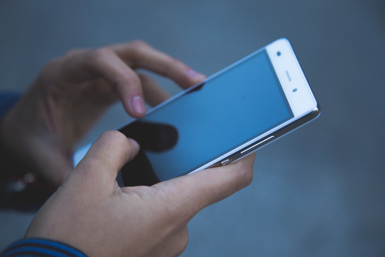 Hackers utilizam Chave Móvel Digital para burlas. Como identificar mensagens falsas?