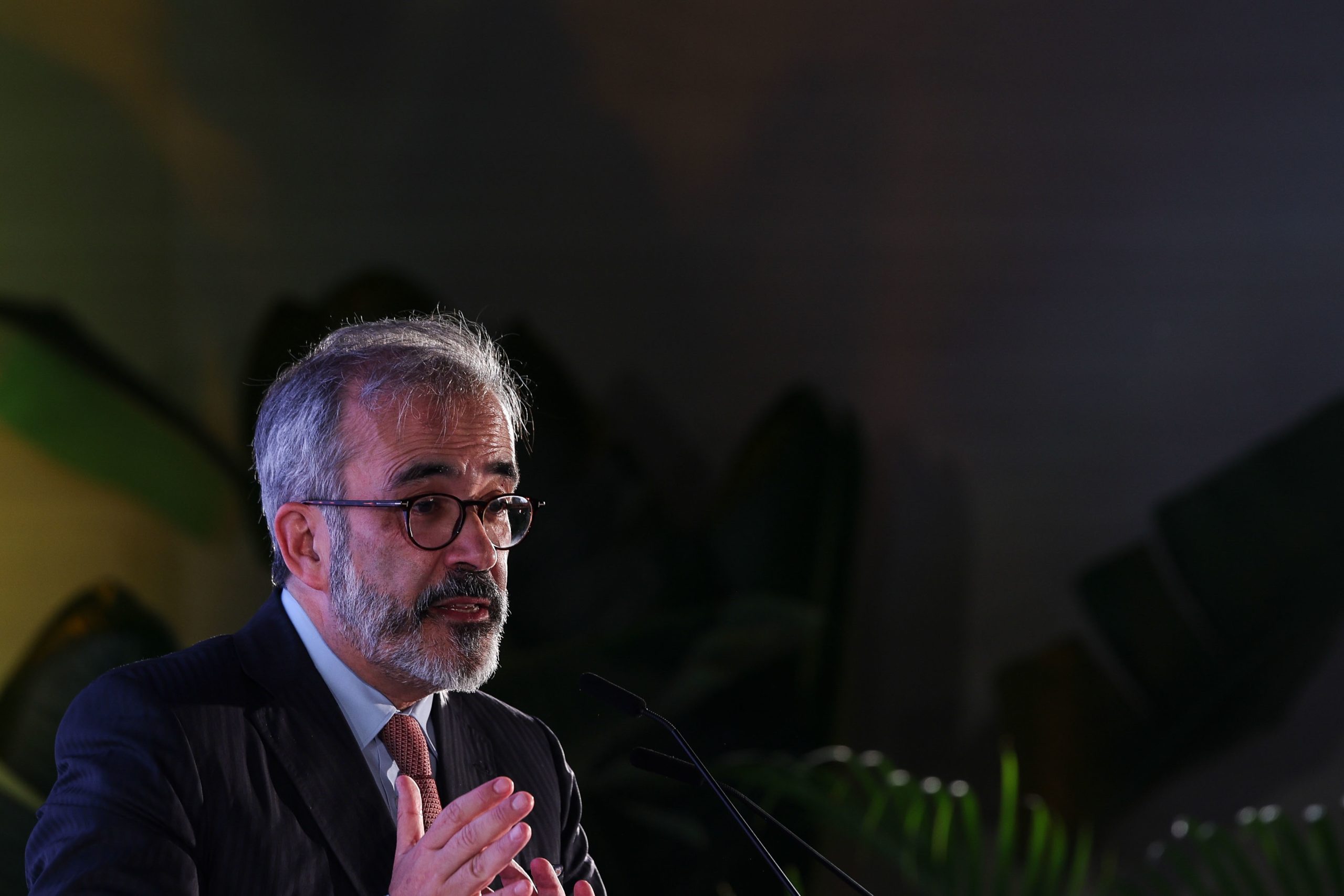 Rangel diz que vai à posse de Daniel Chapo com “atitude muito construtiva”