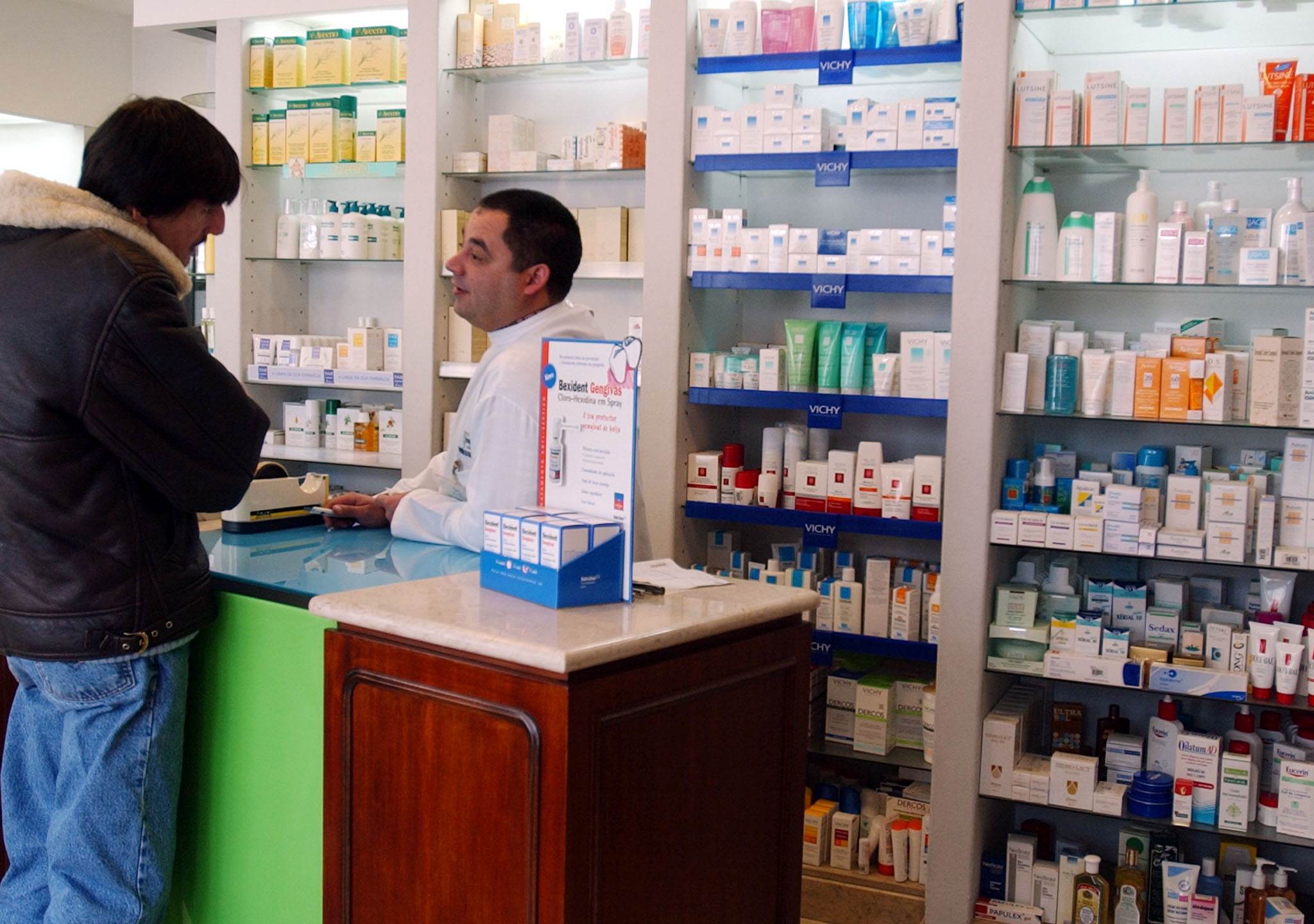 Farmacêuticos do SNS reúnem-se com o Governo dia 26 e querem rever grelhas salariais