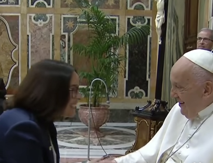 Rir de Deus “não é blasfémia”, mas nem sempre as piadas sobre a Igreja são bem recebidas