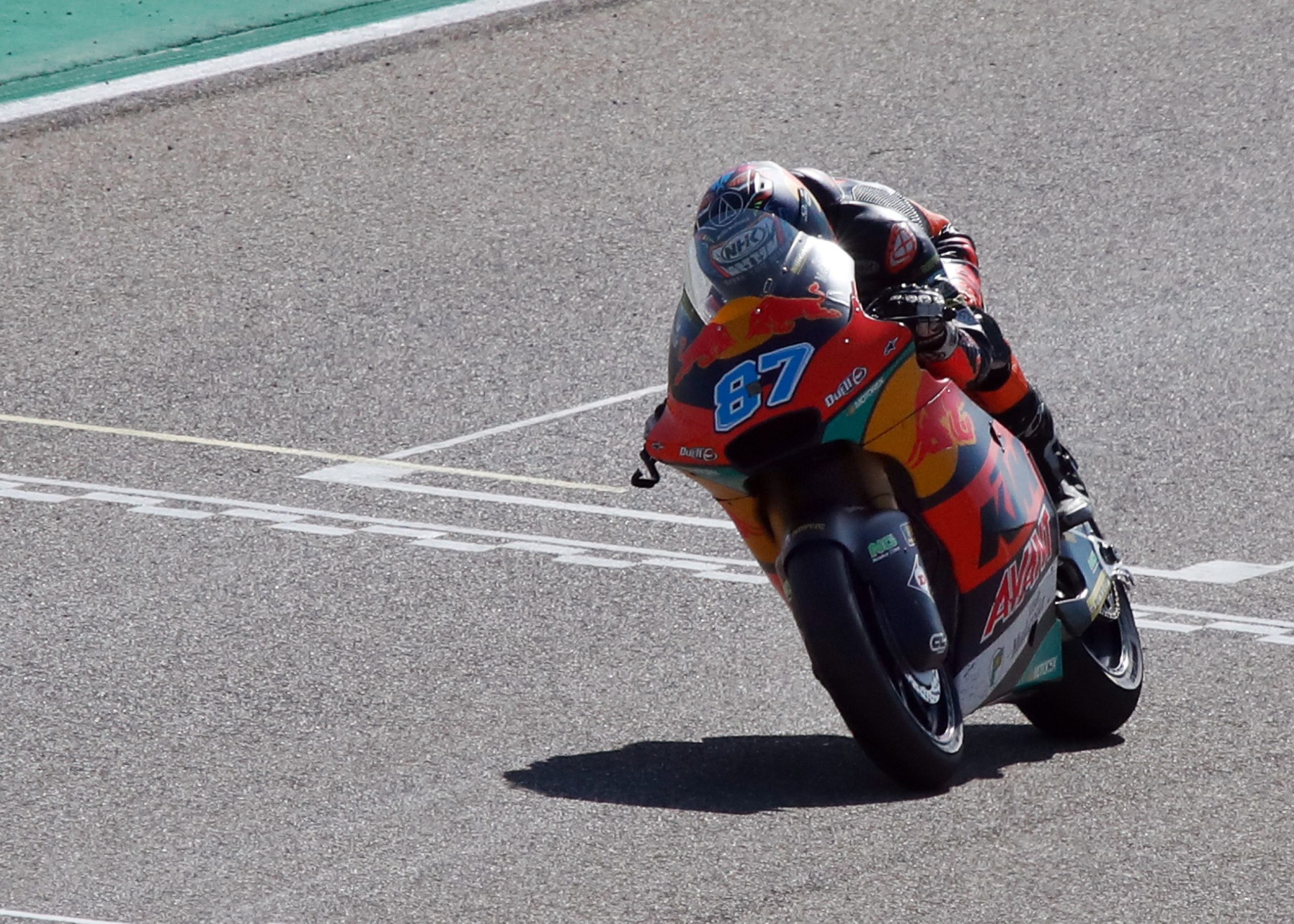 MotoGP: Gardner vence em Moto2 mas Fernandez resiste