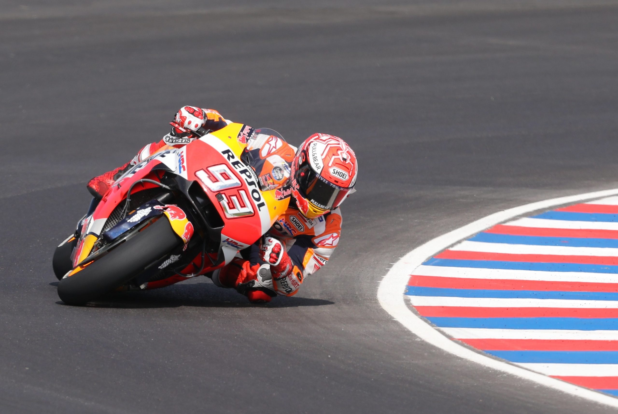 Marc Márquez diz que Rossi “é mais um” em pista