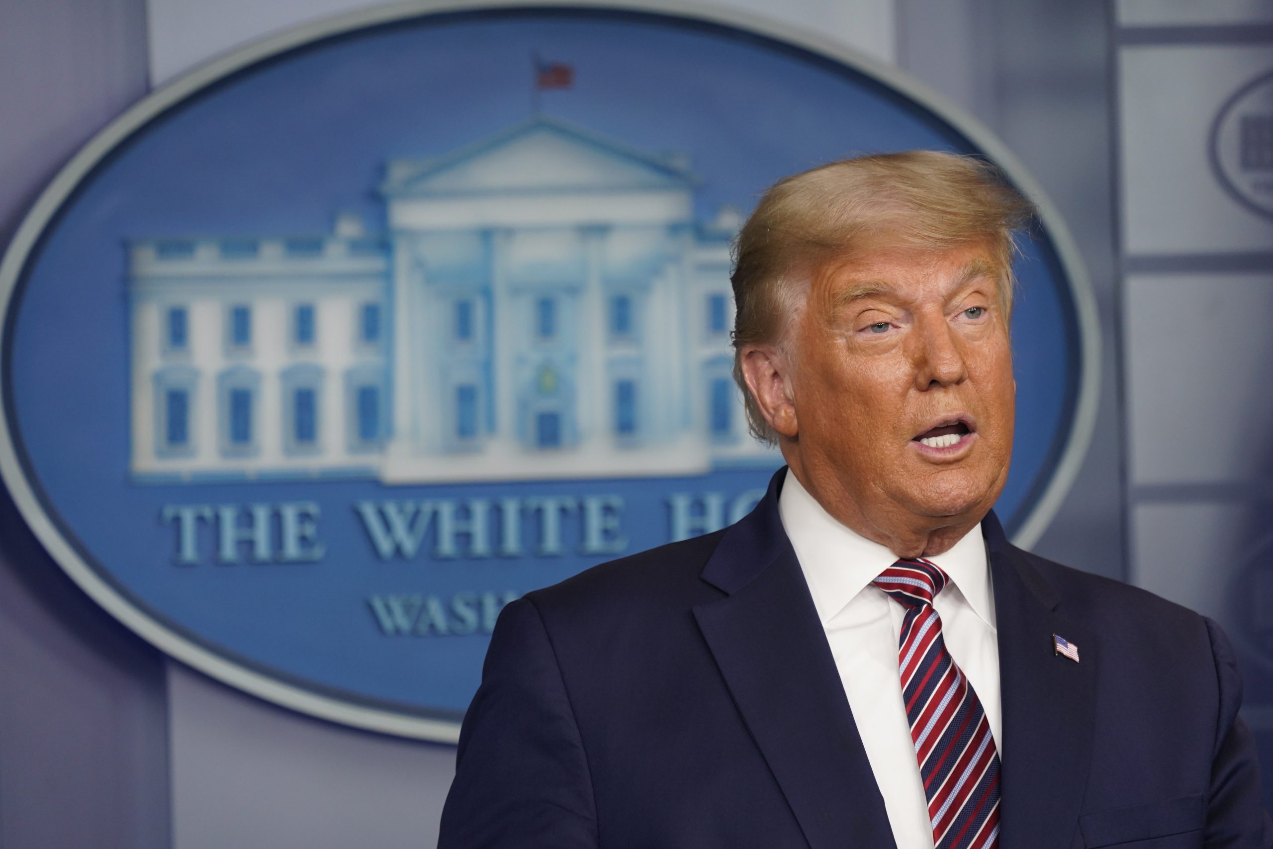 Julgamento sem precedentes: Trump considerado culpado no caso Stormy Daniels