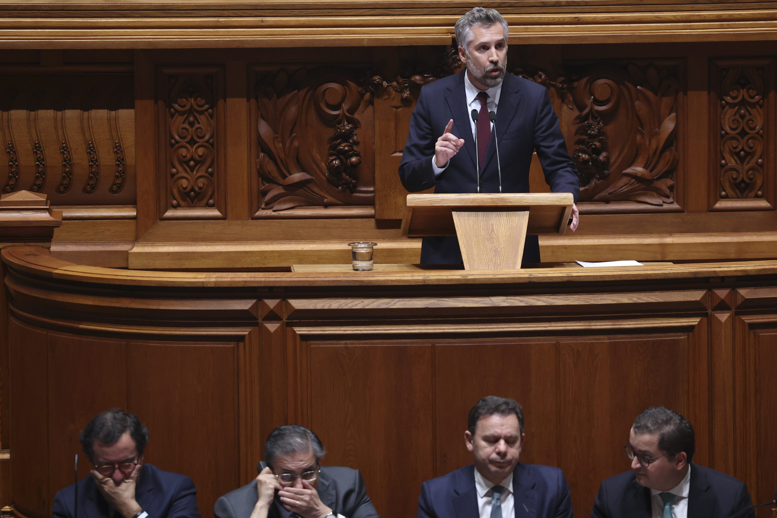 PS viabiliza redução de um ponto no IRC e critica “manobra irresponsável” do Governo