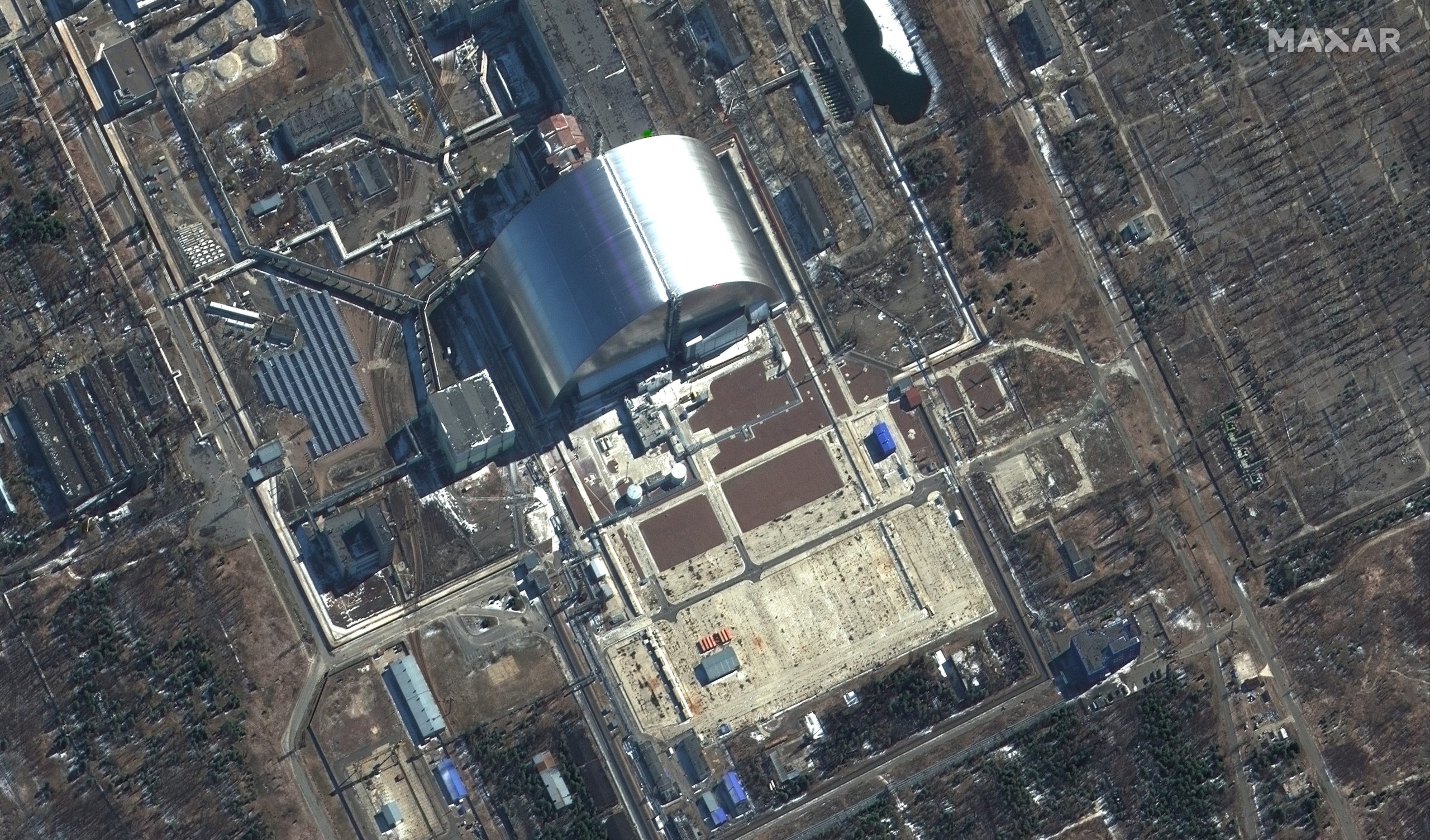 Militares russos e guardas ucranianos controlam centrais de Chernobyl e Zaporizhzhia