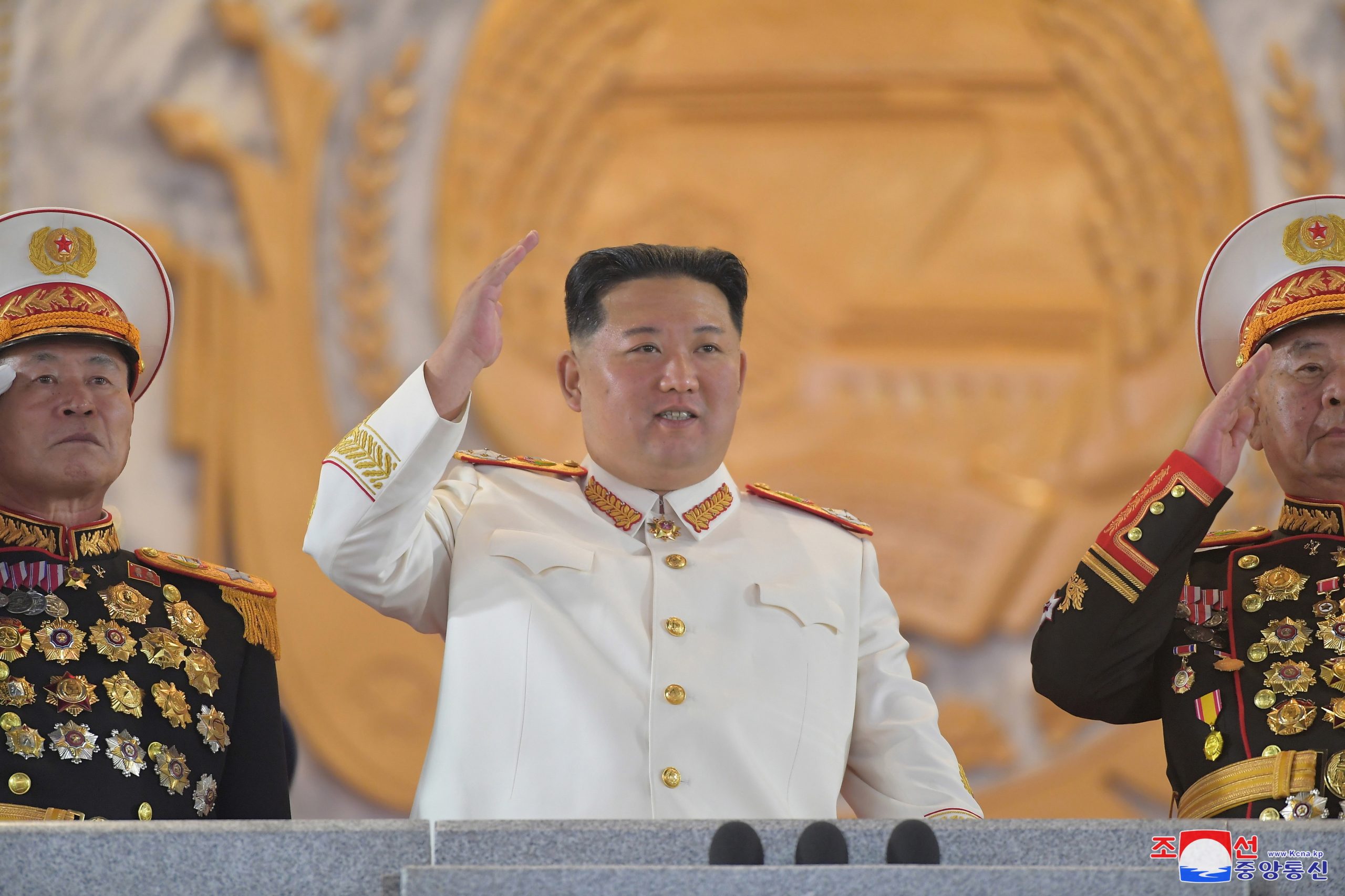 Líder da Coreia do Norte envia mensagem de felicitações a Isabel II