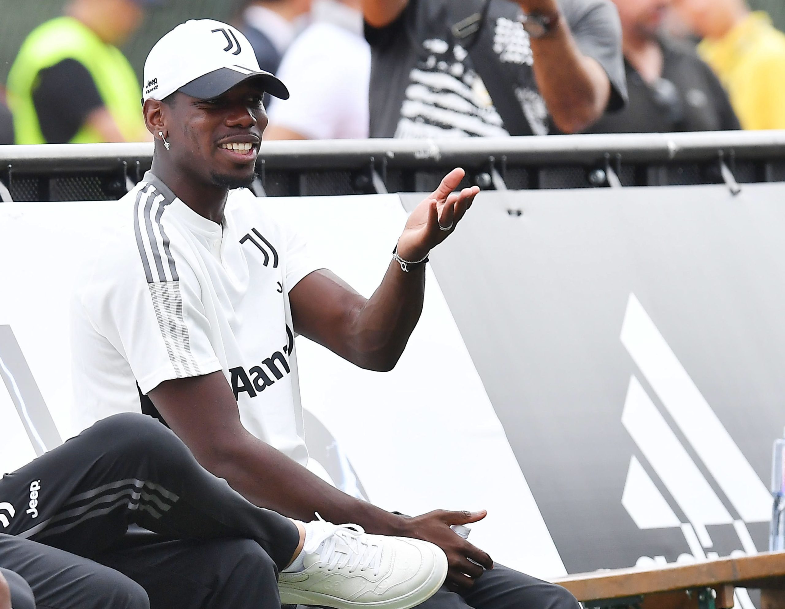 Paul Pogba vai ser operado ao joelho e arrisca falhar Mundial de futebol