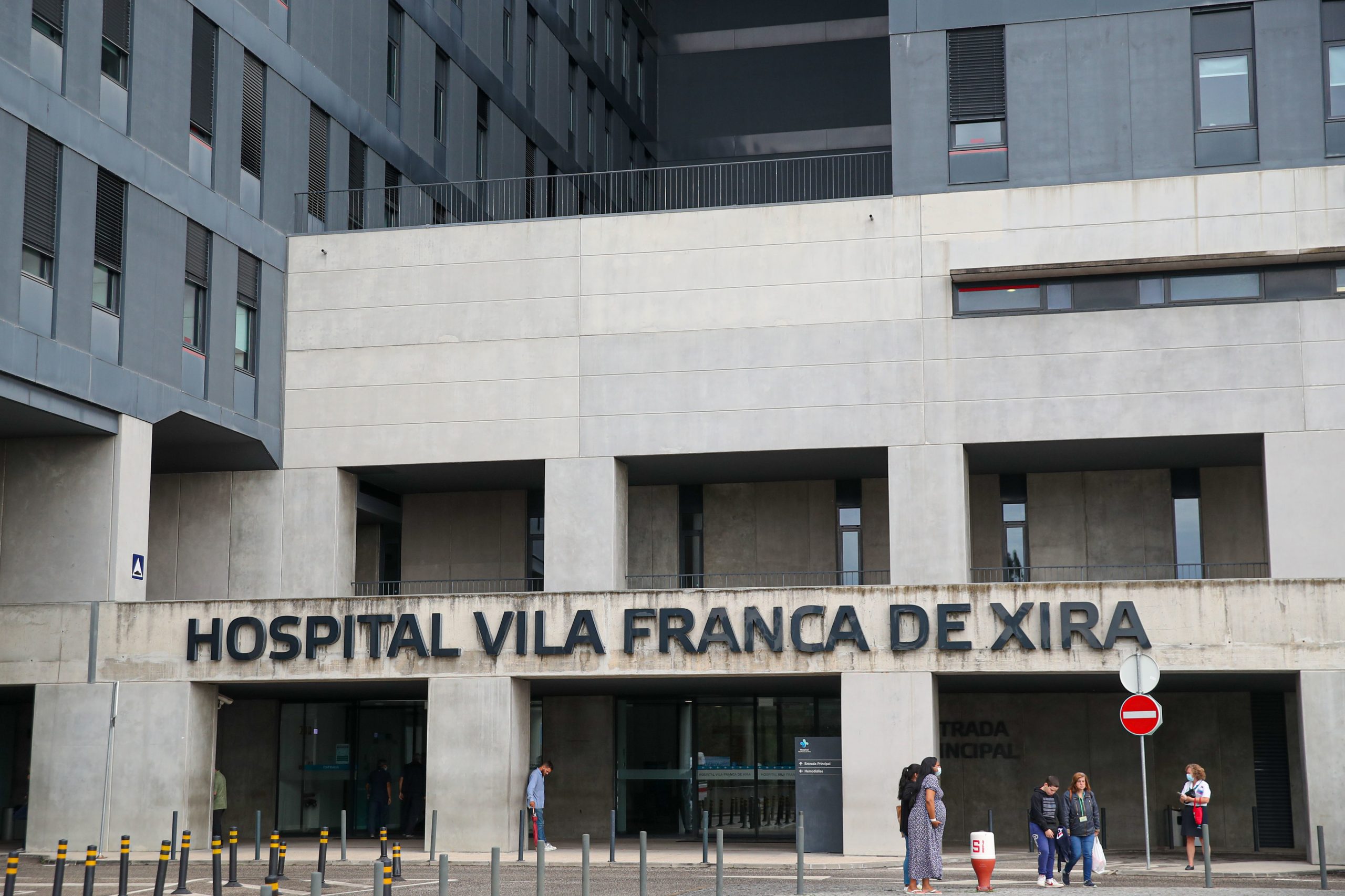 Duas crianças já receberam alta hospitalar após incidente em escola na Azambuja