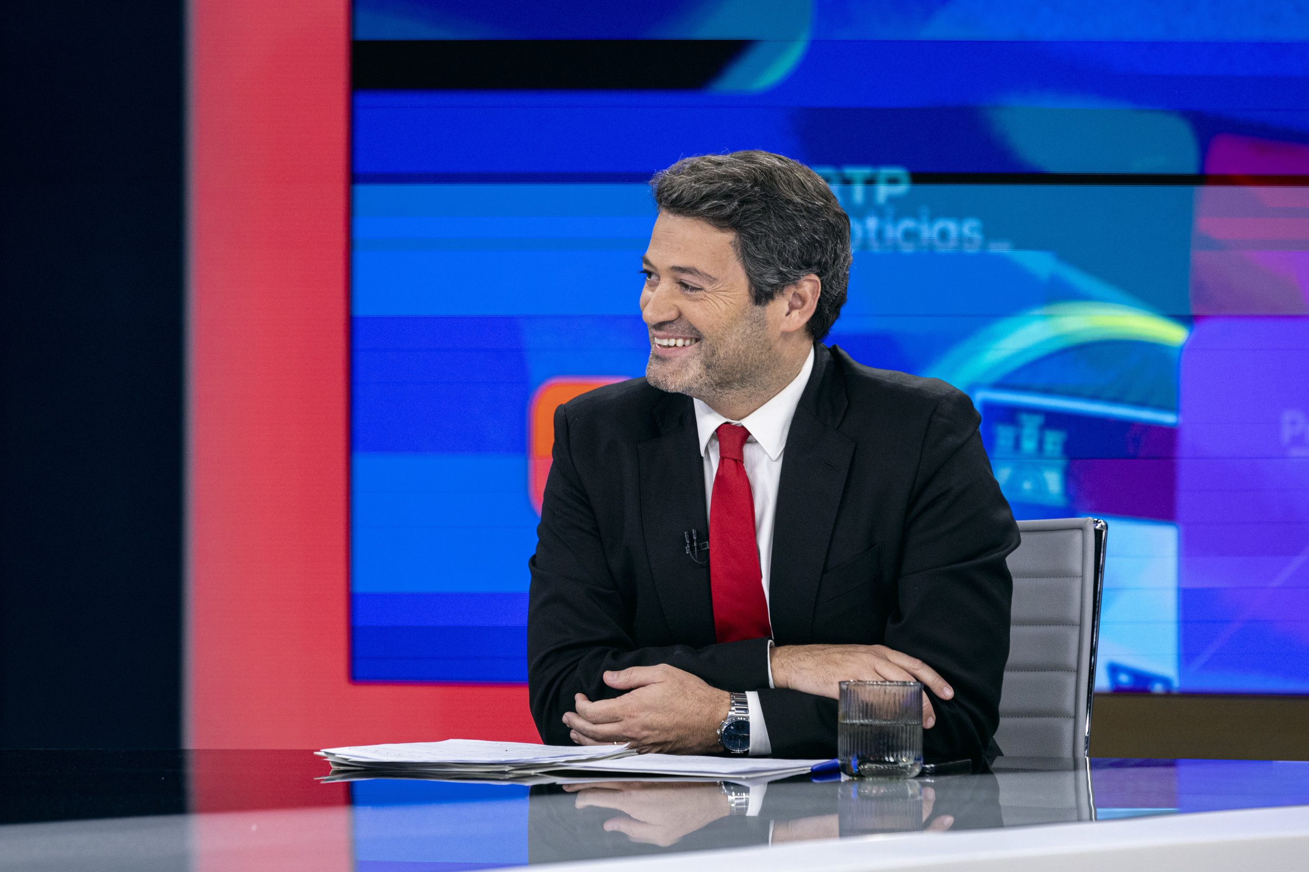 Cartazes. André Ventura é ouvido esta quinta-feira