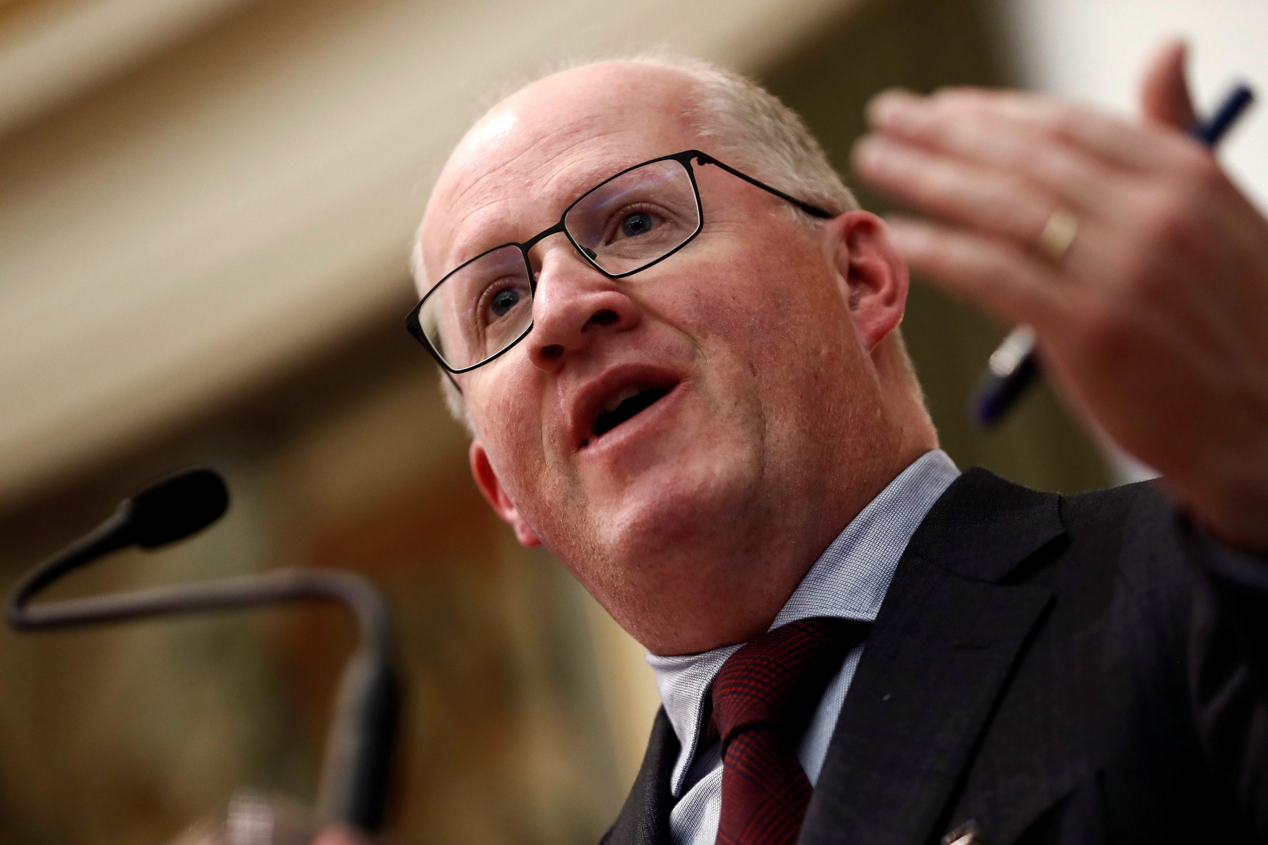 Líderes da UE dão aval à nomeação do irlandês Philip Lane para o BCE