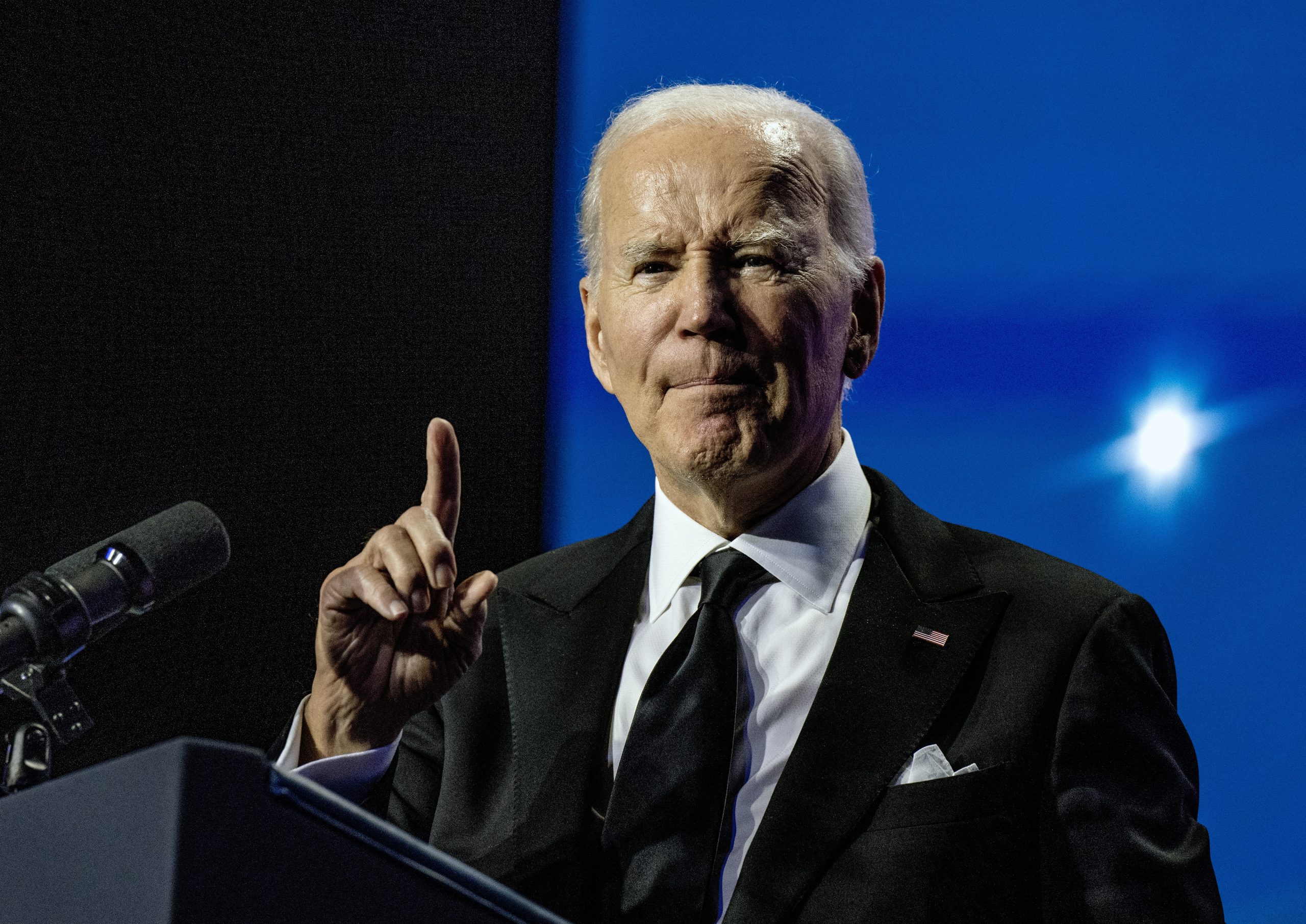 Biden acusa republicanos extremistas de ameaçarem paralisar governo federal