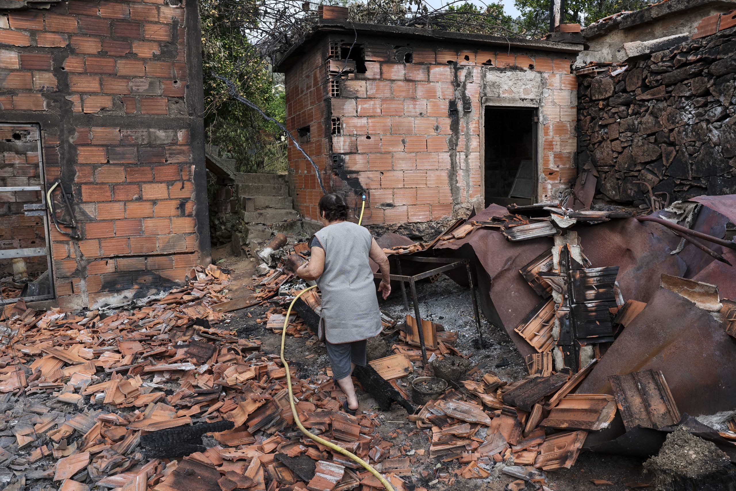 Governo e partidos propõem medidas para alívio da burocracia no apoio às vítimas dos incêndios