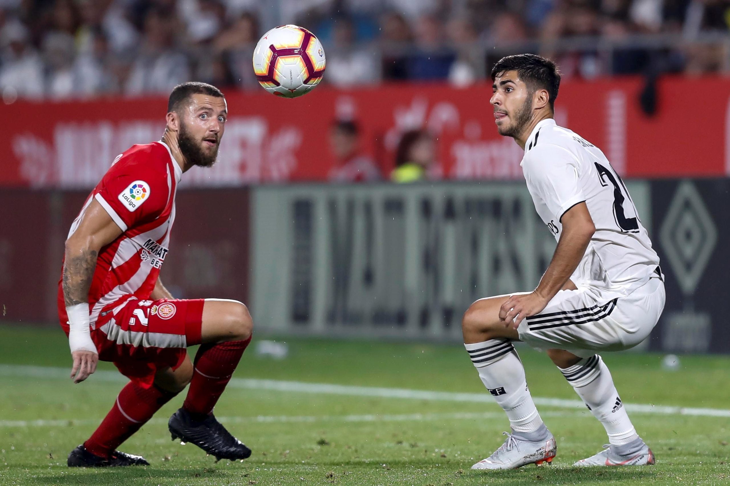 Real Madrid vence e assume liderança da La Liga