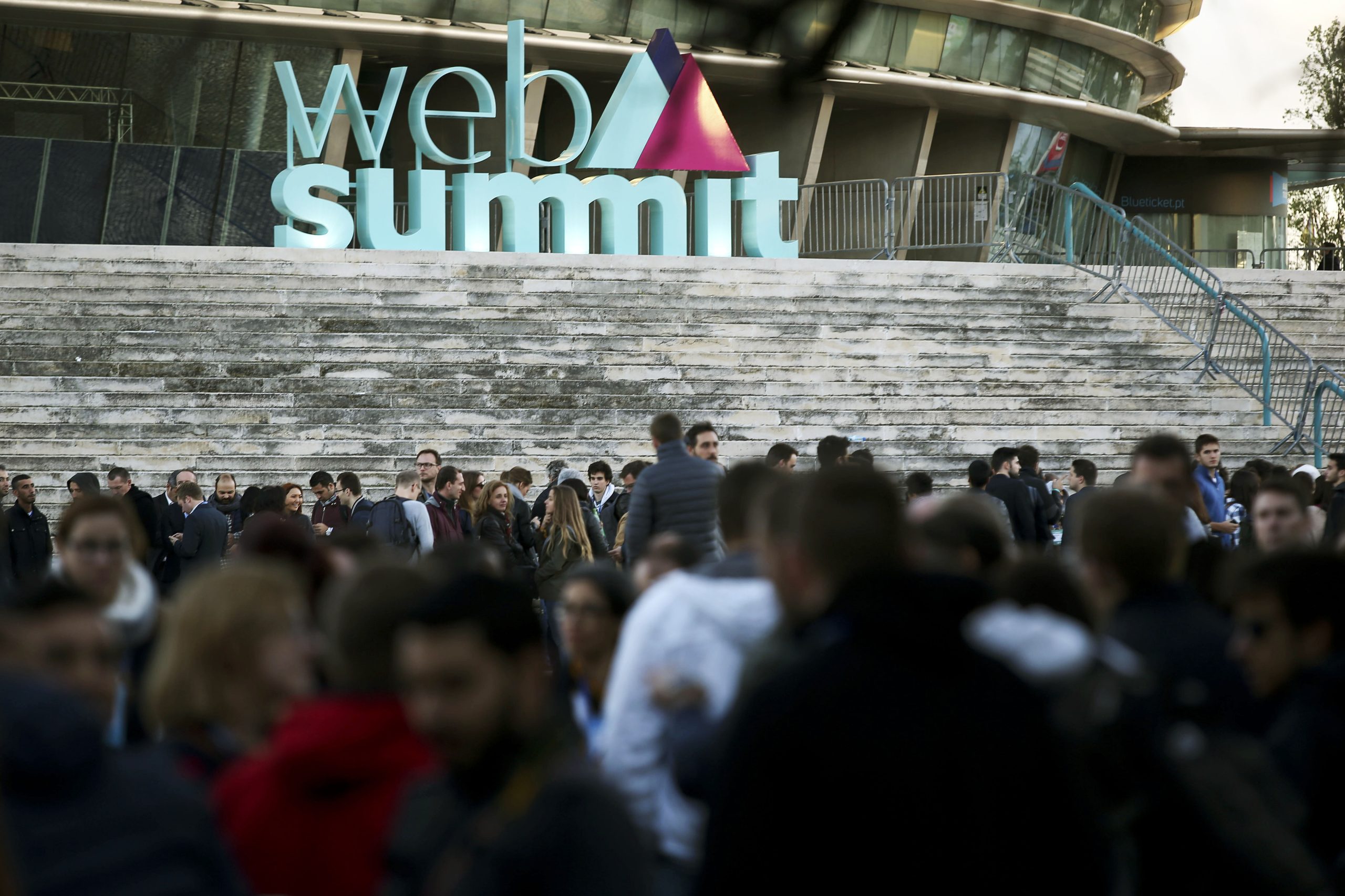 Web Summit: Participantes “desiludidos” e “desapontados” por ficarem à porta