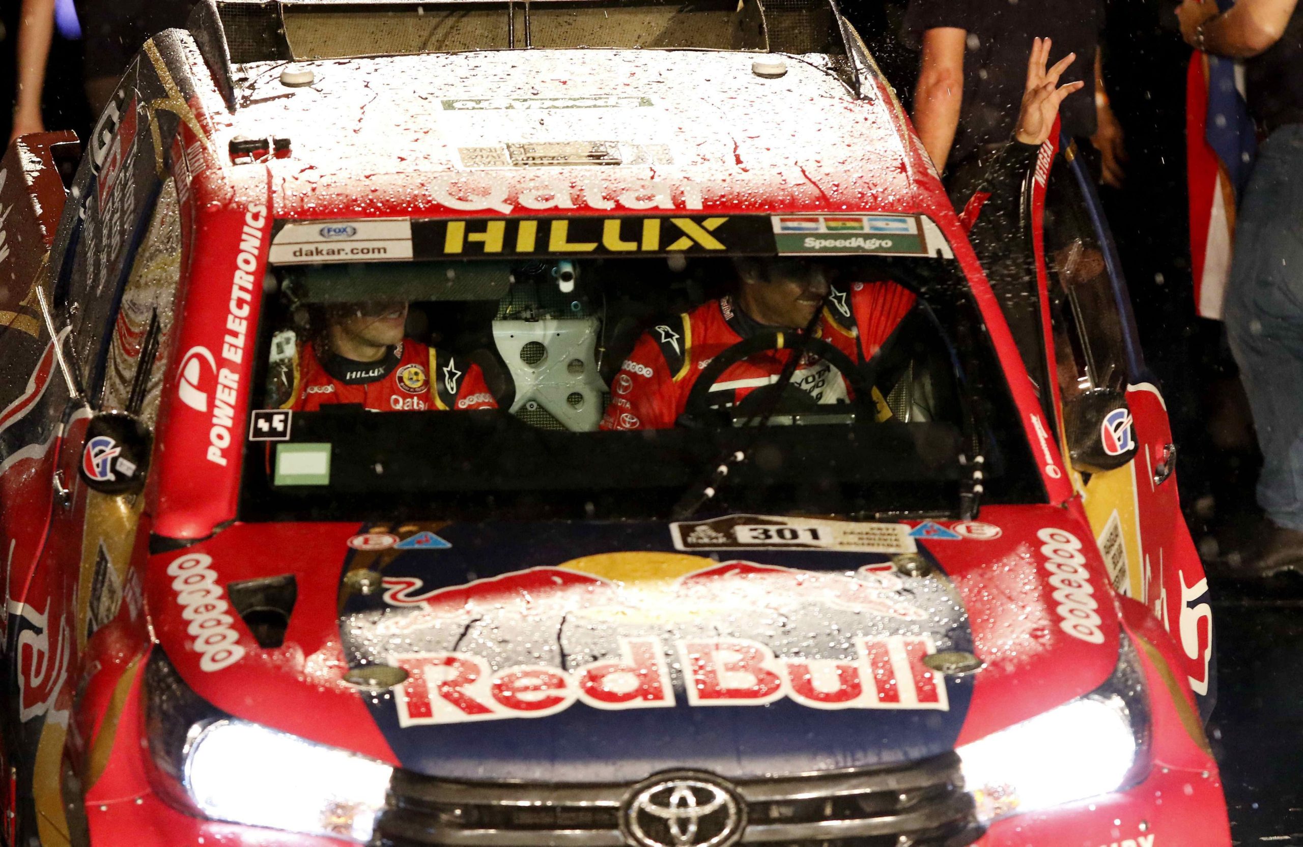 Dakar2017: Qatari Al-Attiyah vence primeira etapa de automóveis apesar de incêndio