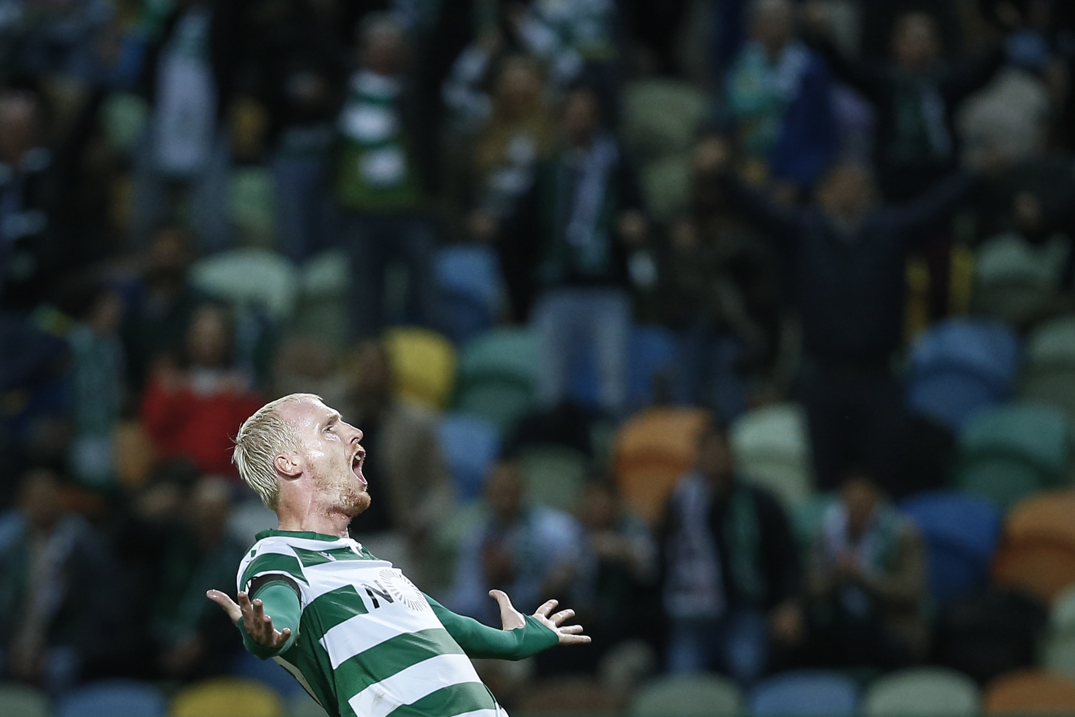 Liga Europa: Sporting goleia PSV Eindhoven e apura-se para os 16 avos de final
