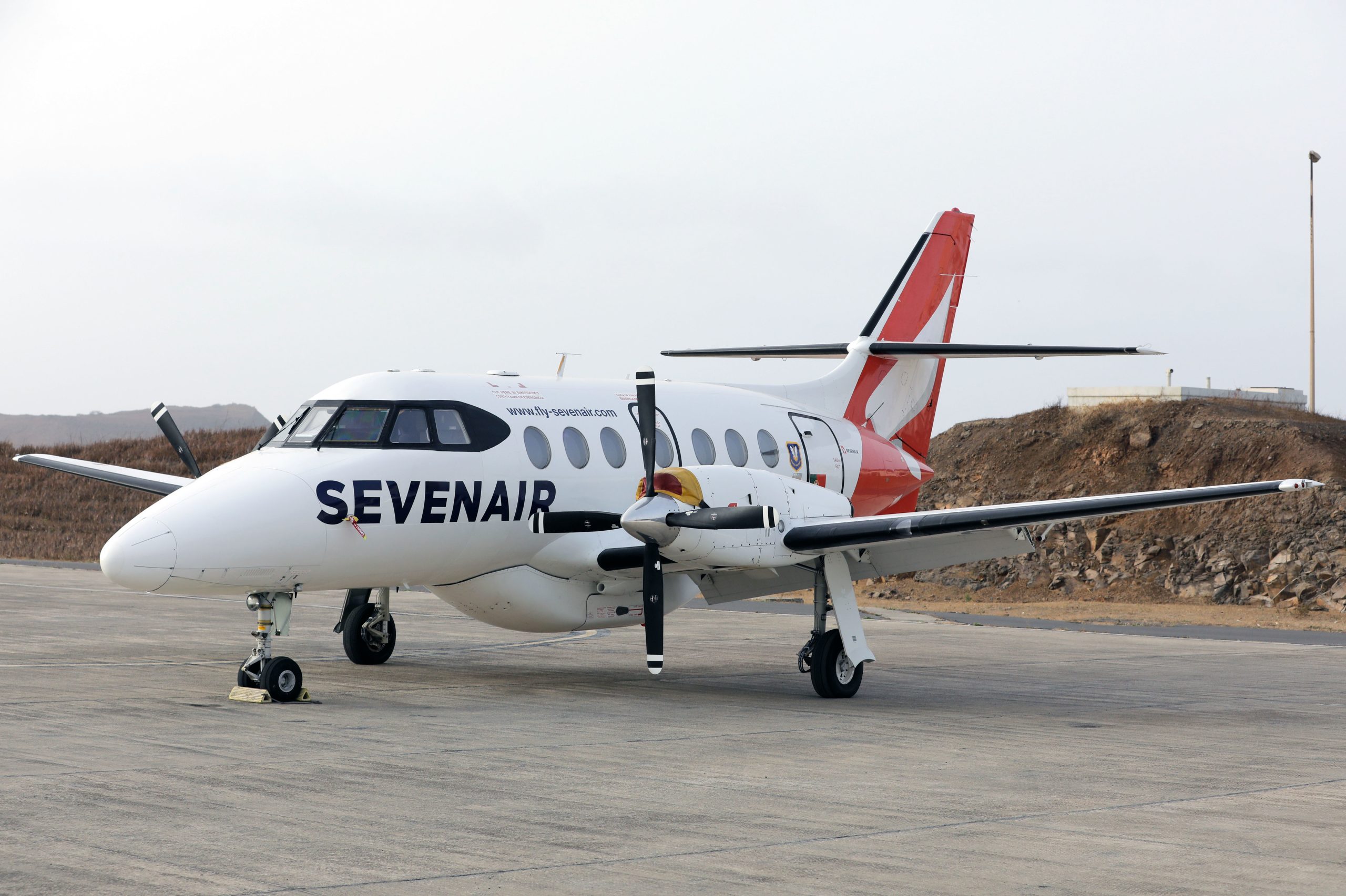 Ligação aérea entre Bragança e o Algarve “em risco”