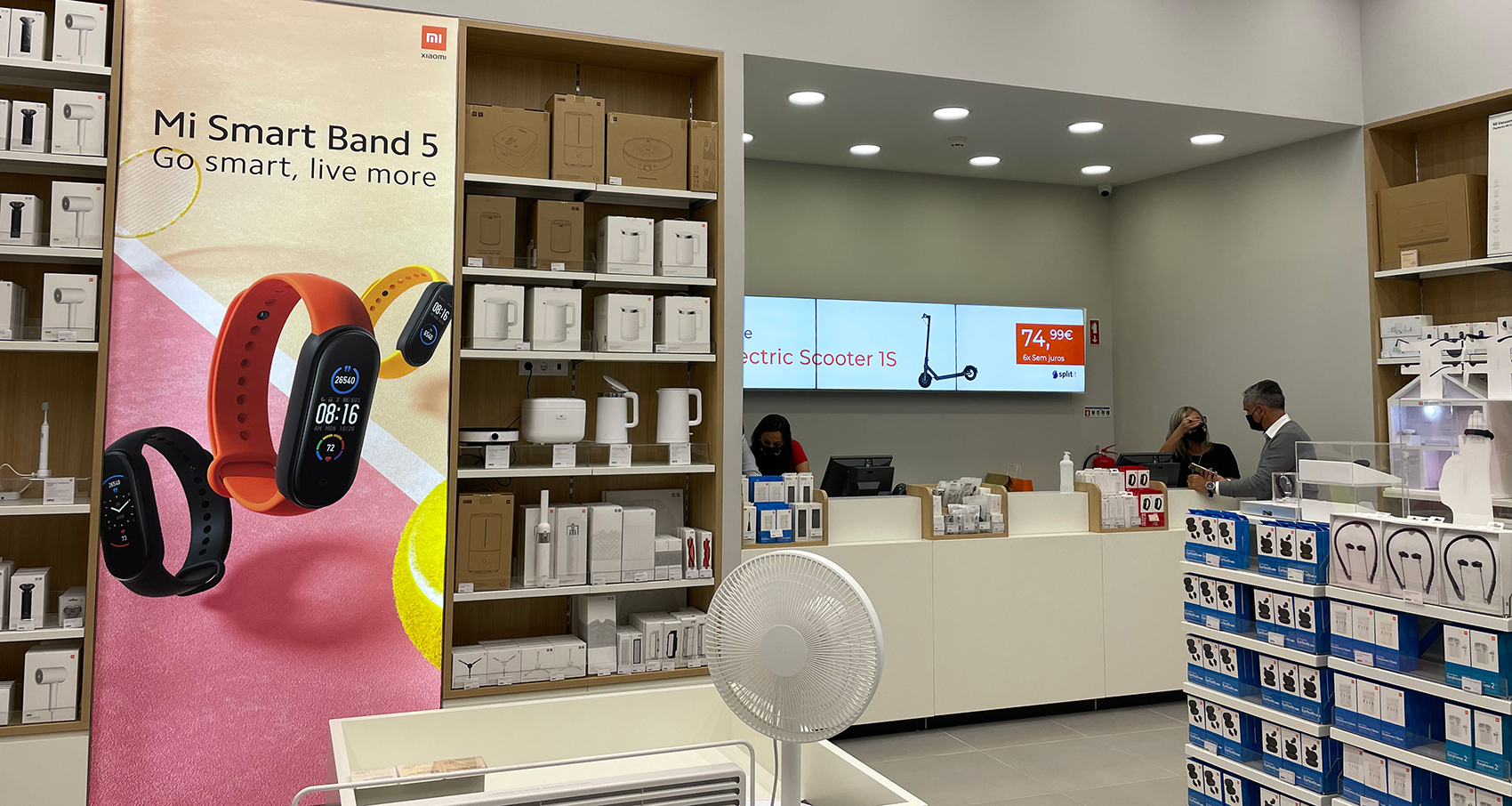 Solução “tudo em um” da Amplitude Net permite gestão mais eficiente dos ecrãs nas lojas Xiaomi