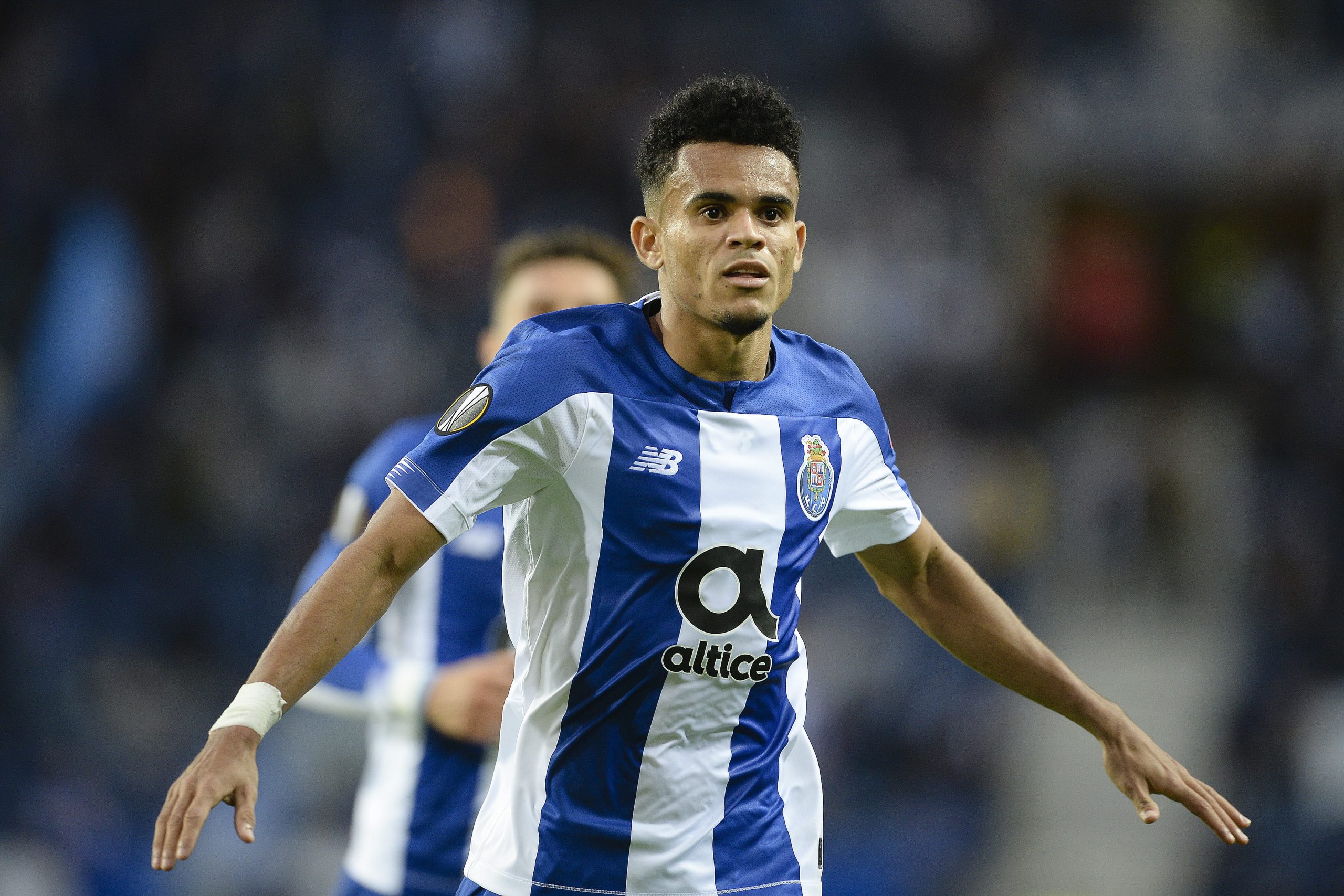 “Plata o plomo?” Foi “cafetera” a noite europeia no Dragão