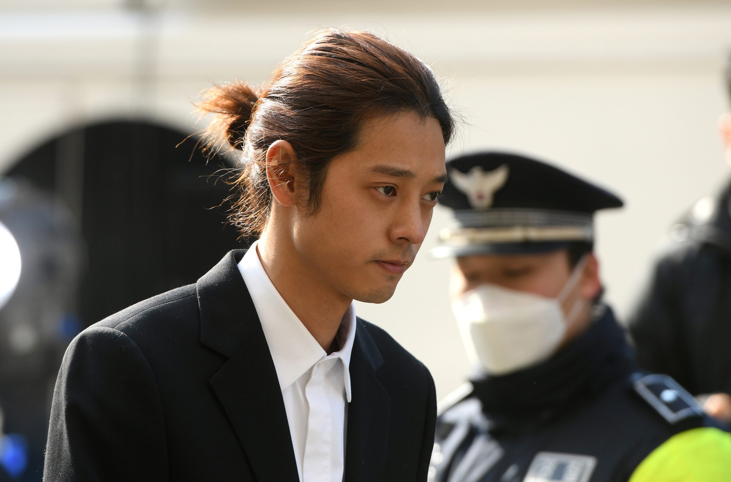 Estrelas do K-pop condenadas a prisão por violação coletiva