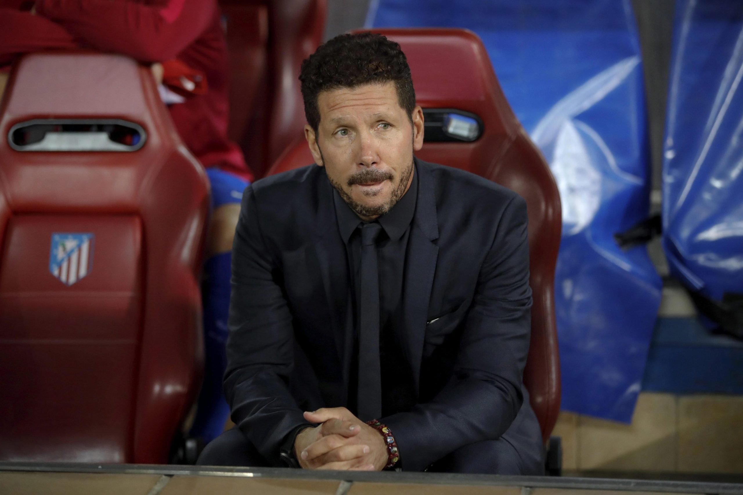 Simeone no Atlético de Madrid mais uma época. “Fico porque este clube tem futuro”