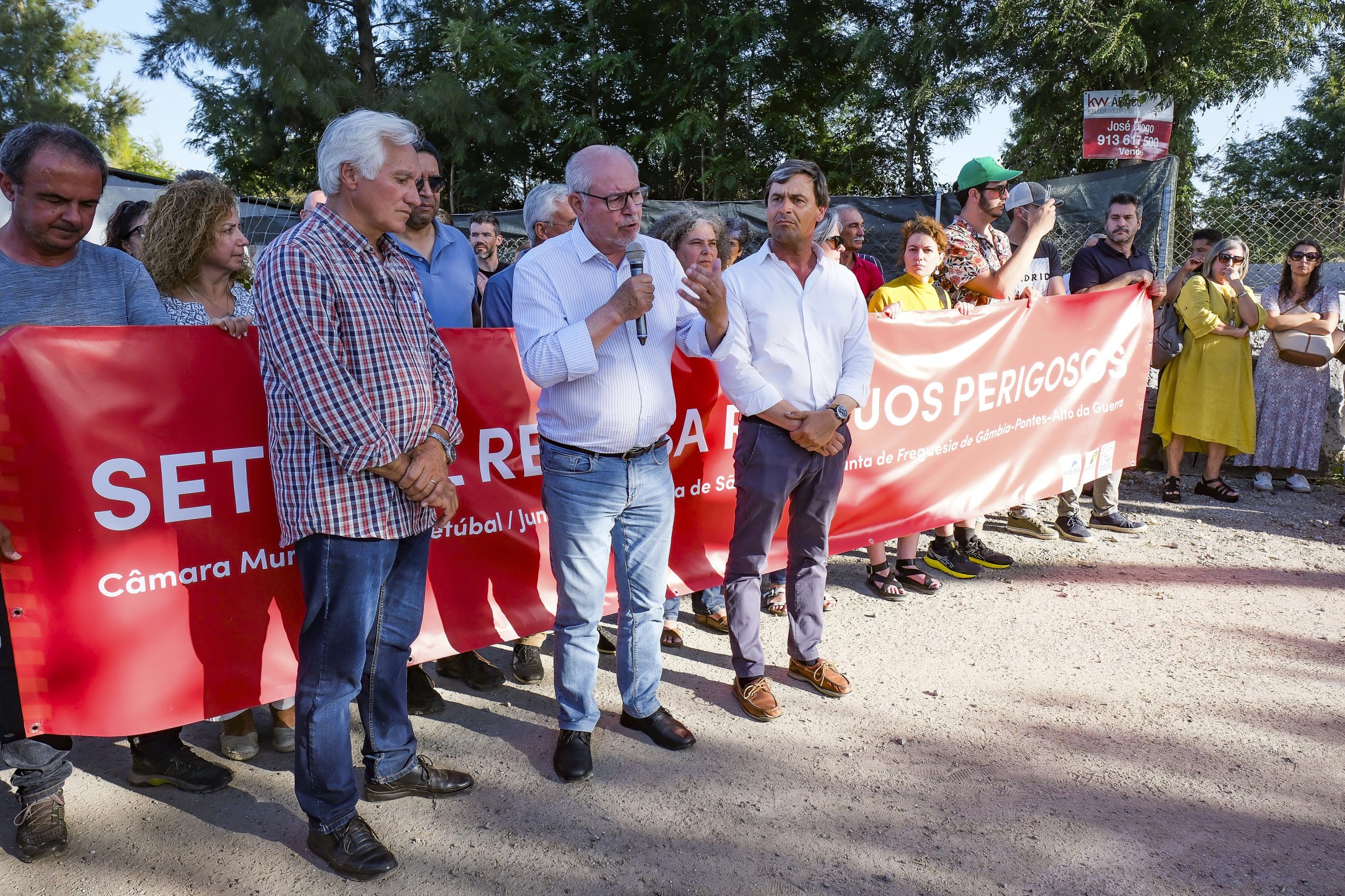 Empresa suspeita de poluição ambiental notificada para suspender atividade em Setúbal