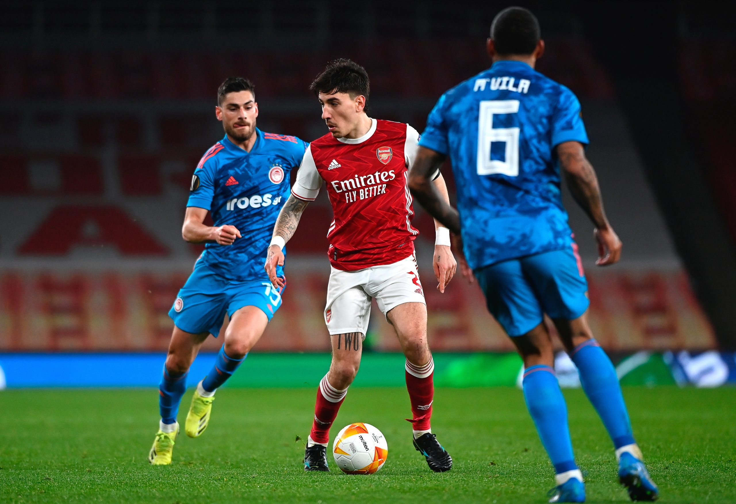 Bellerín já chegou a Portugal para reforçar o Sporting