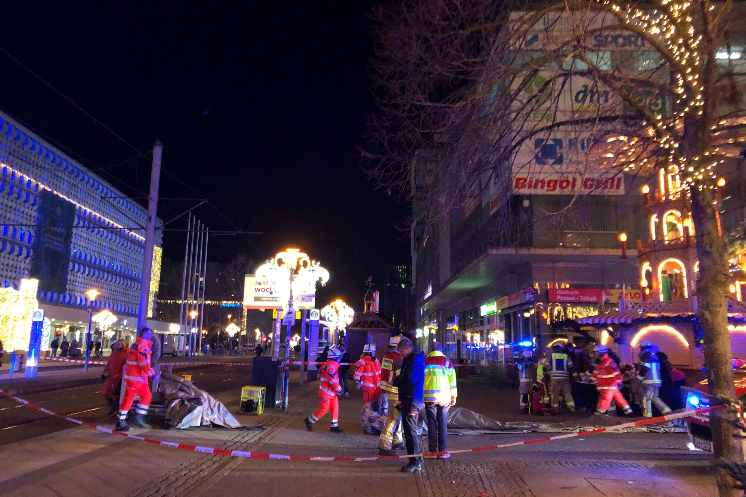 Alemanha: condutor atropela multidão no mercado de Natal. Duas pessoas morreram e há 68 feridos, 15 deles em estado grave