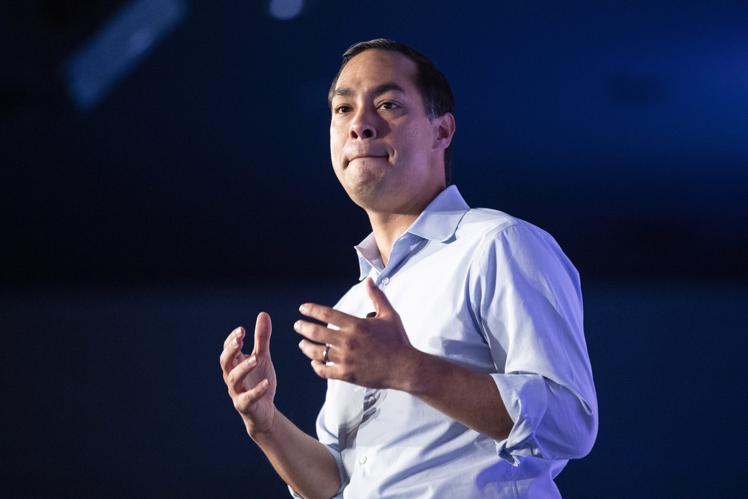 EUA: Desistiu da corrida presidencial o candidato latino Julian Castro, que se considerava herdeiro de Obama na luta contra as desigualdades raciais