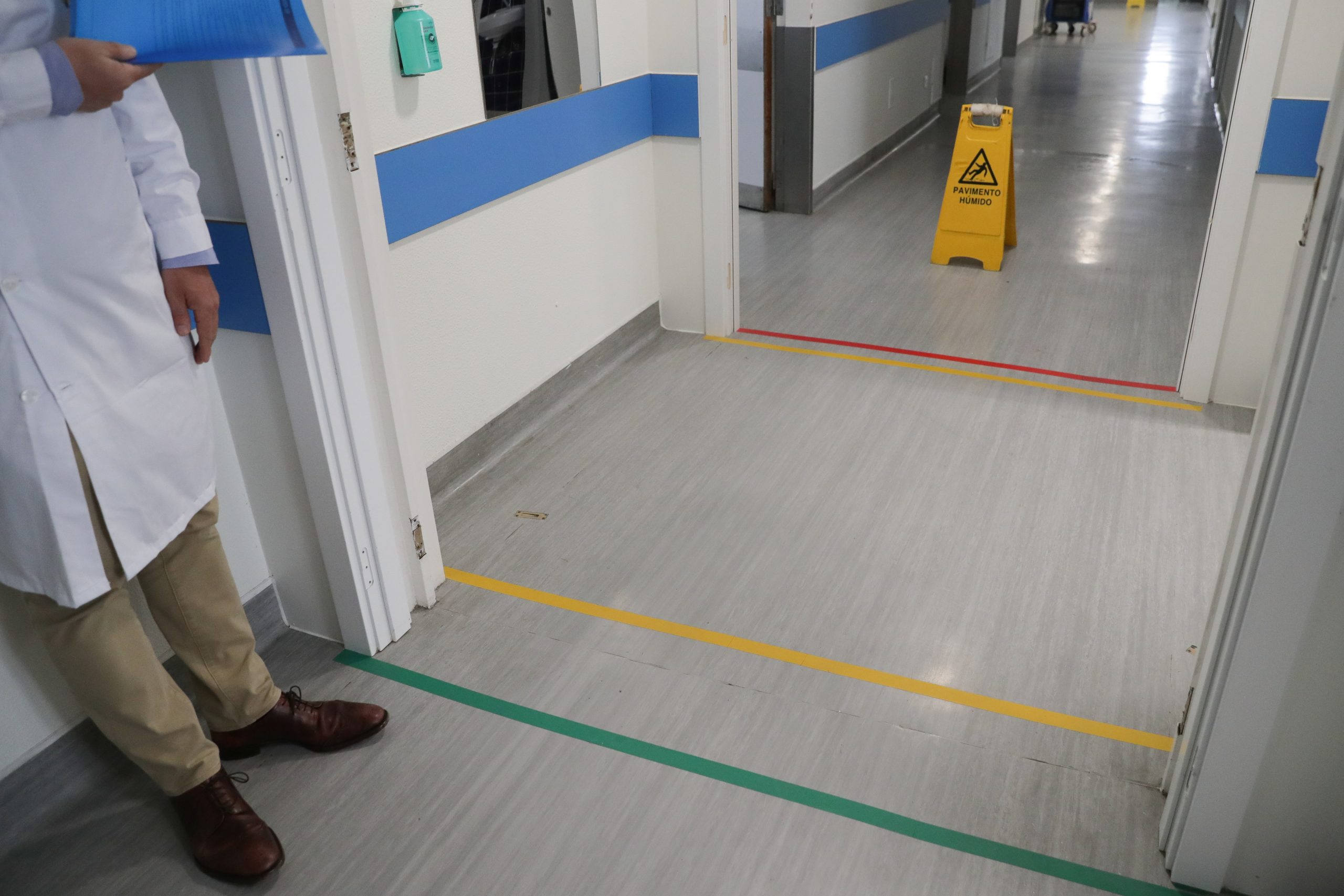 Neonatologia do Santa Maria encerrada devido a bactéria multirresistente. 11 bebés positivos mas estáveis