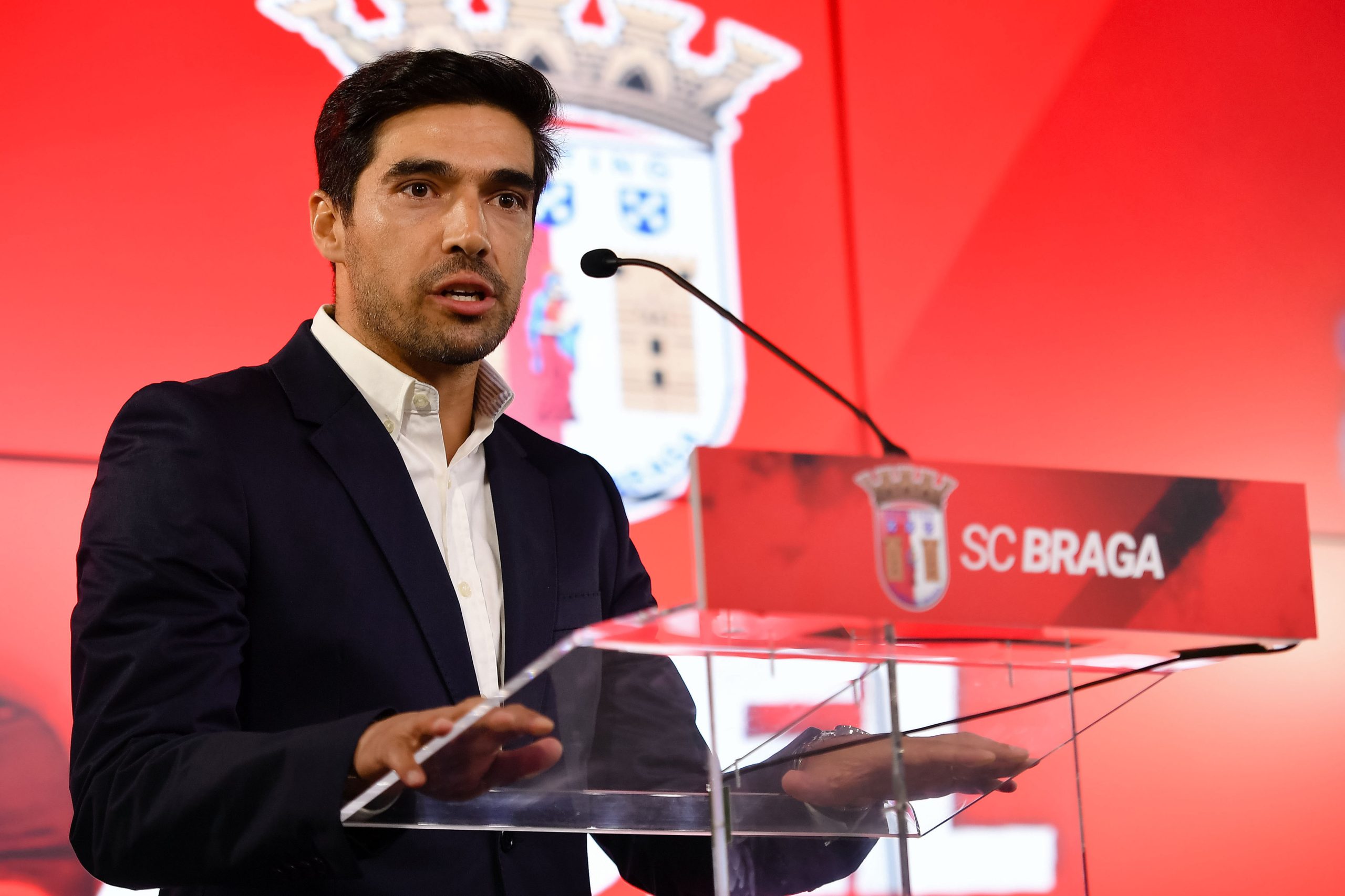 Abel Ferreira diz que Sporting de Braga a jogará “olhos nos olhos” na Luz