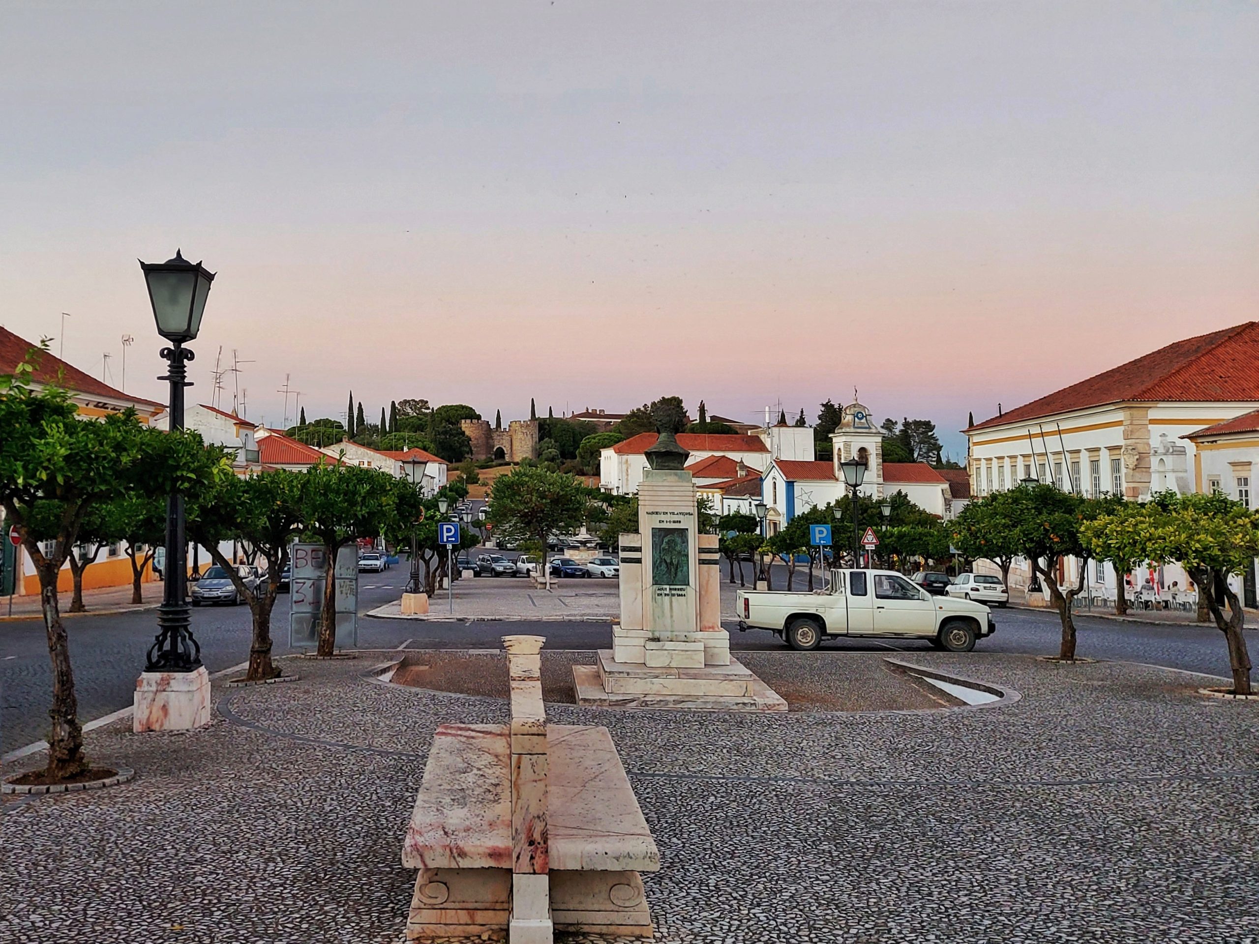 Covid-19: Estabelecimentos comerciais de Vila Viçosa encerram às 20:00 a partir de sábado