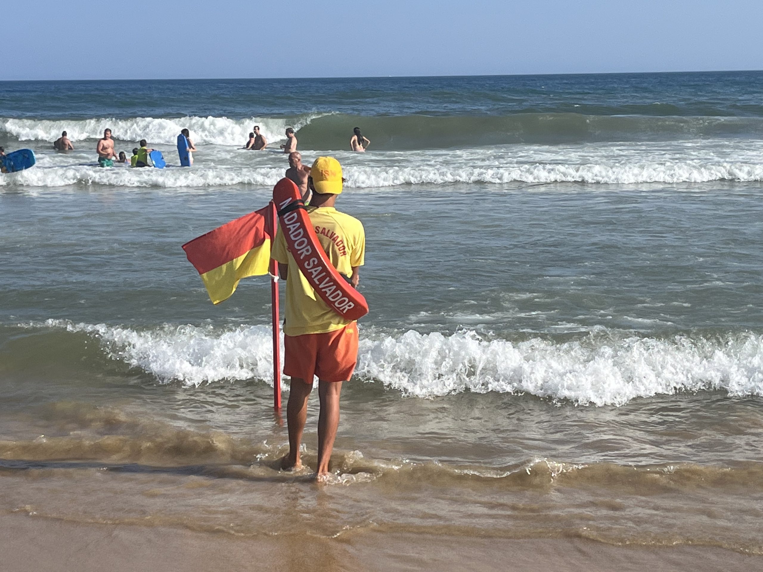 Vigilância das praias fora da época balnear será reforçada no próximo ano