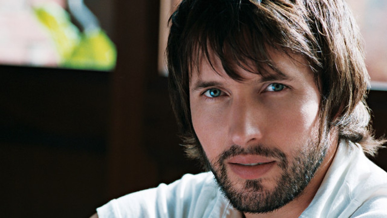 James Blunt regressa a Portugal no próximo ano