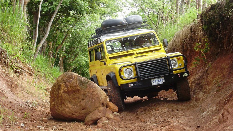 Após 68 anos, o Land Rover Defender diz adeus