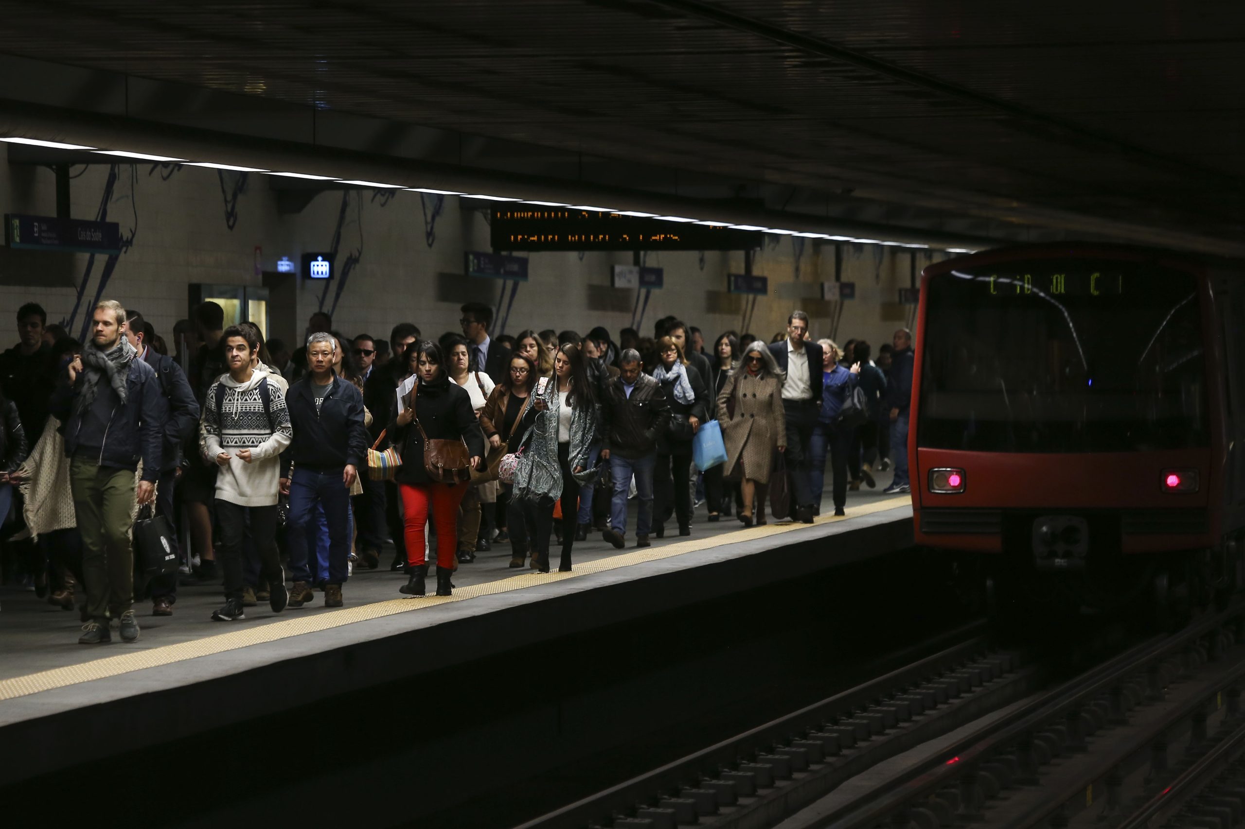 Metro de Lisboa: estação Cais do Sodré encerrada entre 8 e 26 de agosto