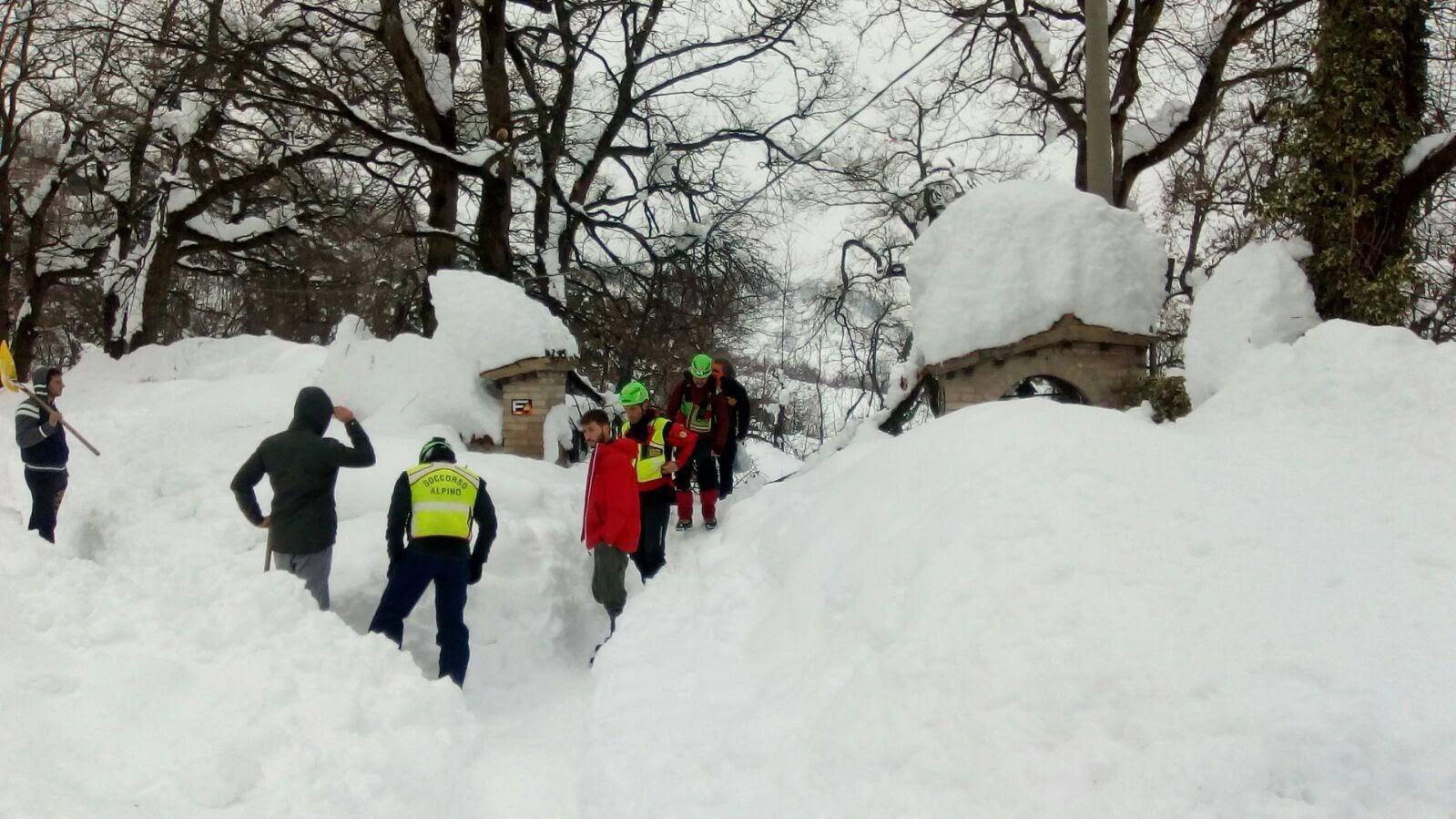 Número de mortos em hotel italiano atingido por avalanche sobe para seis