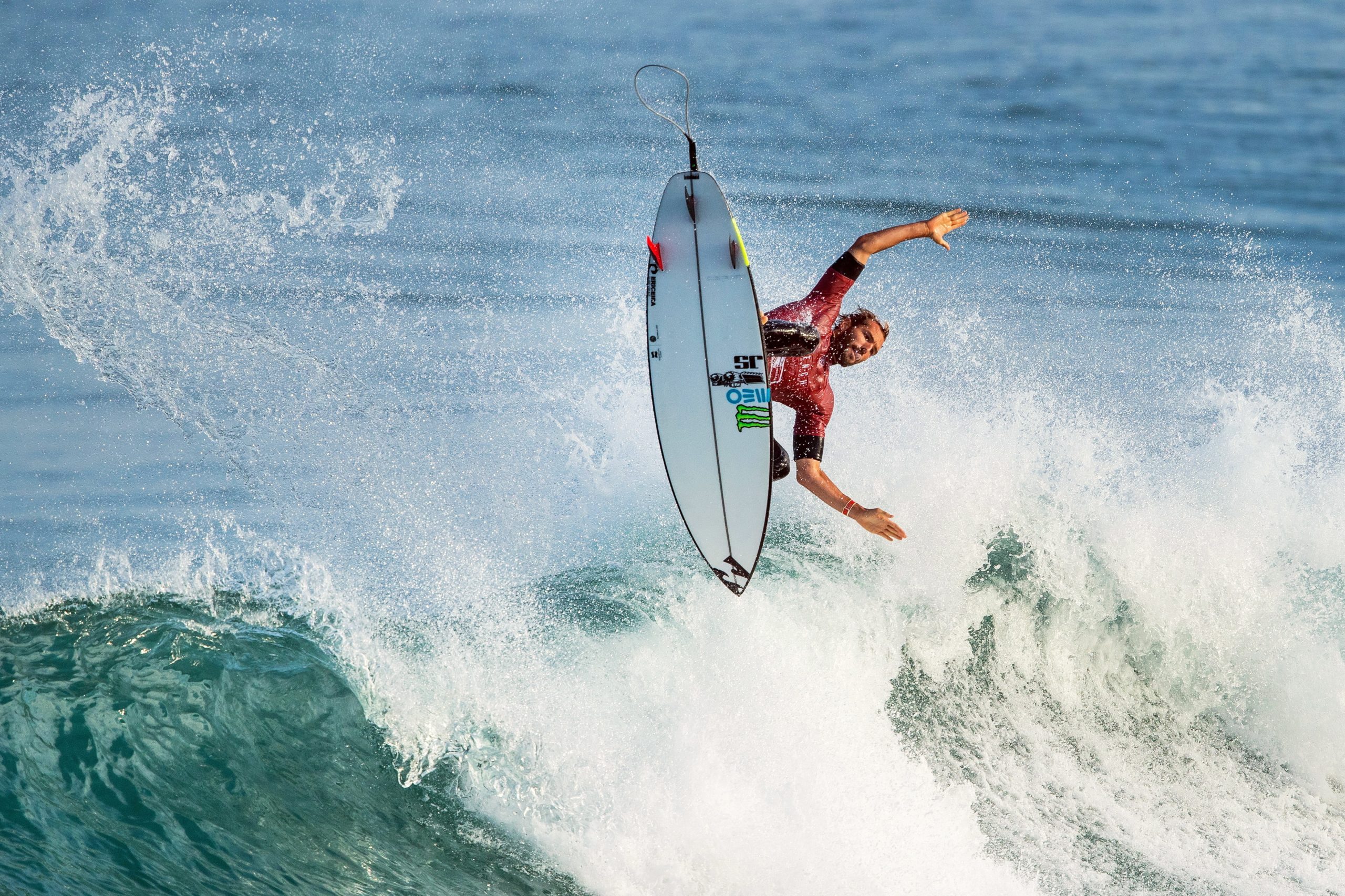 Frederico Morais nos ‘quartos’ da prova mexicana da elite mundial de surf