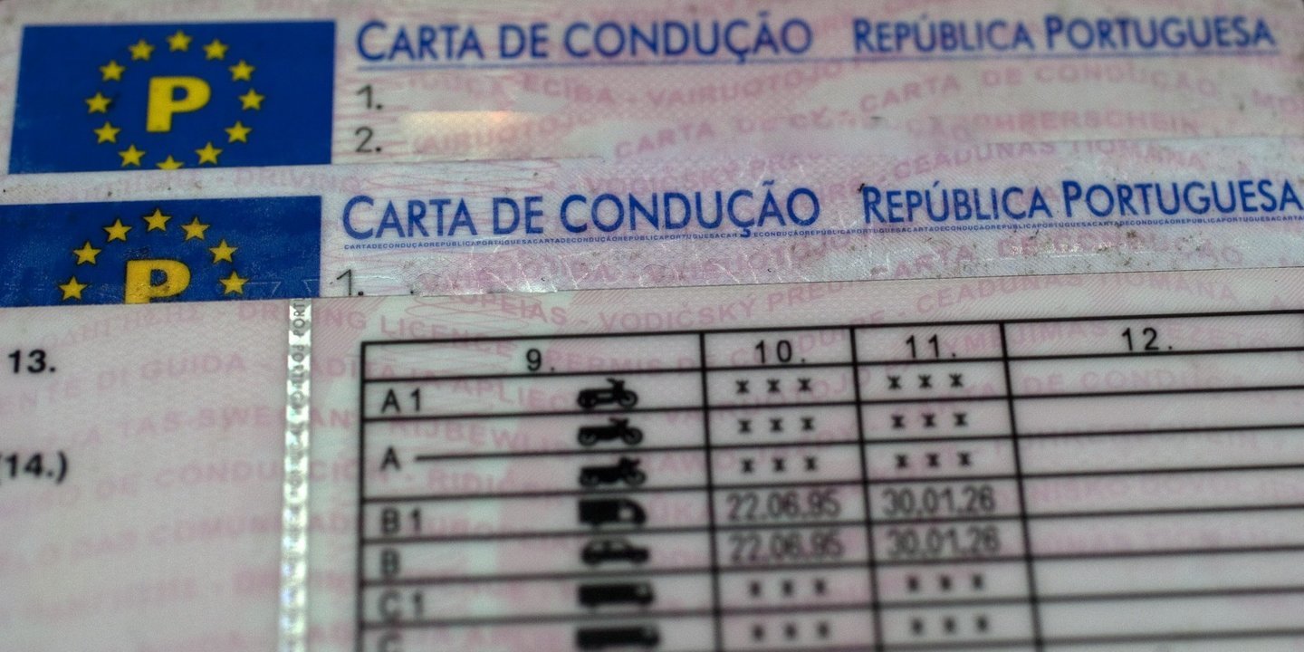 Vai tirar a carta de condução? Pode aprender com um tutor a partir de julho