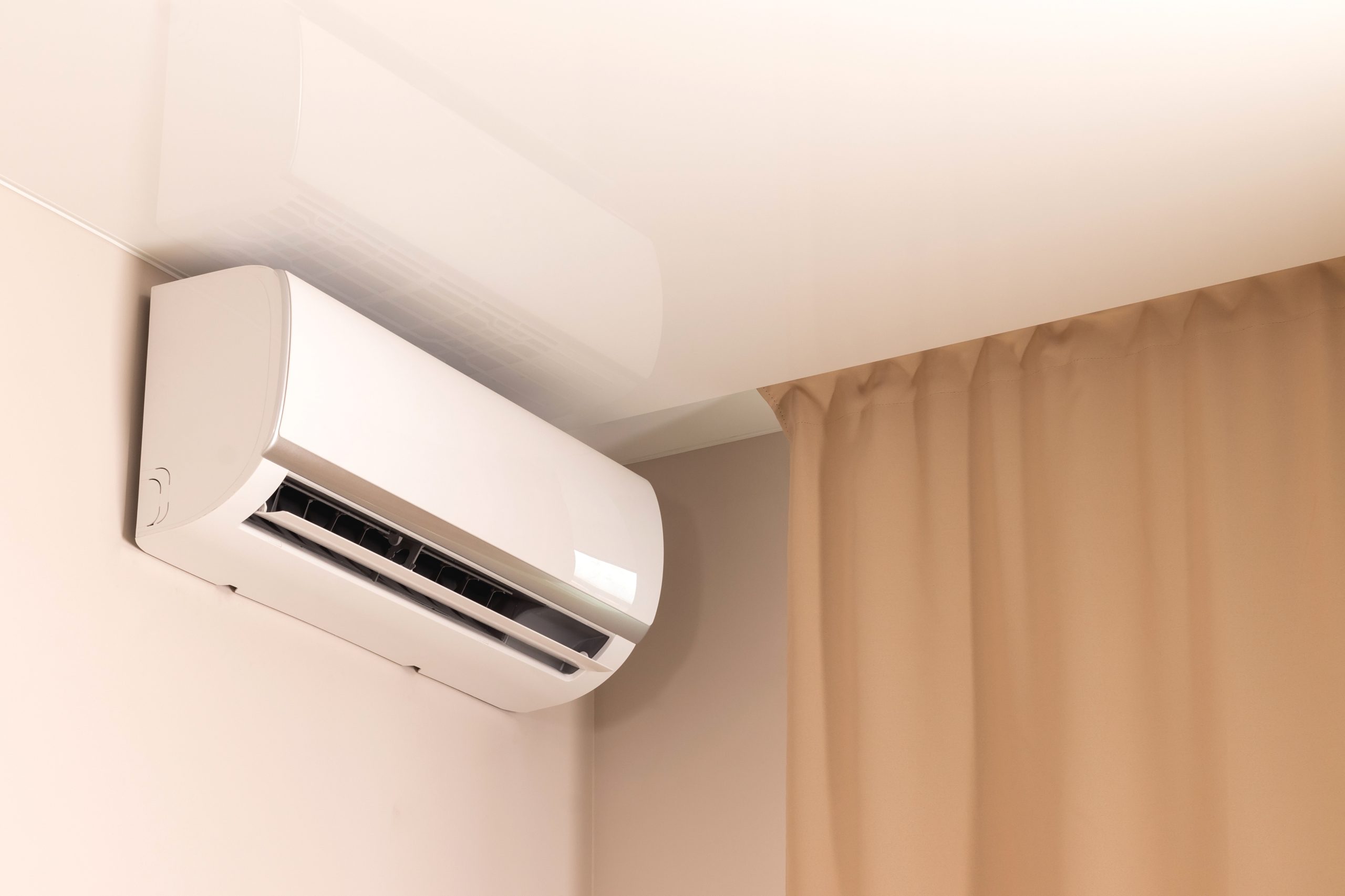 Com o frio a instalar-se, como usar o ar condicionado sem pesar tanto carteira