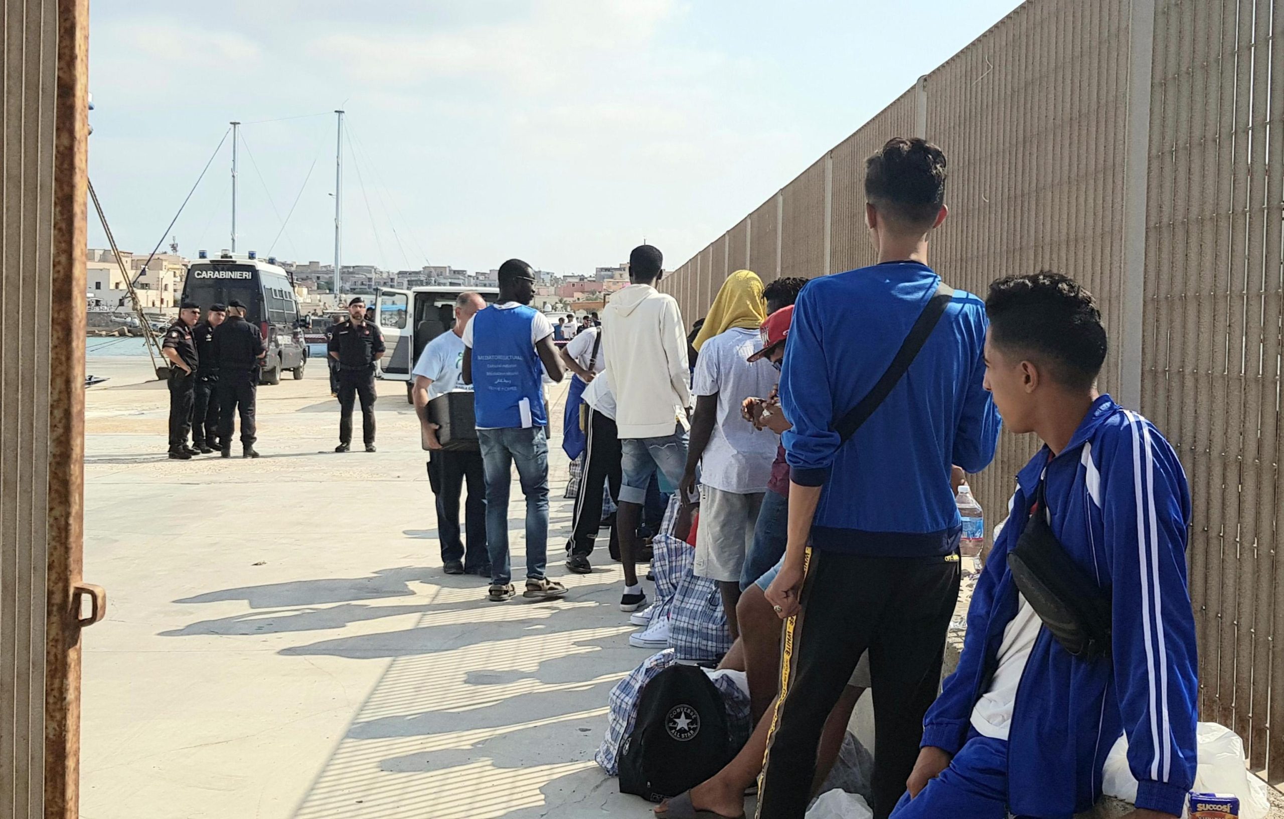 Itália. Salvini trava navio alemão com 100 pessoas resgatadas do Mediterrâneo
