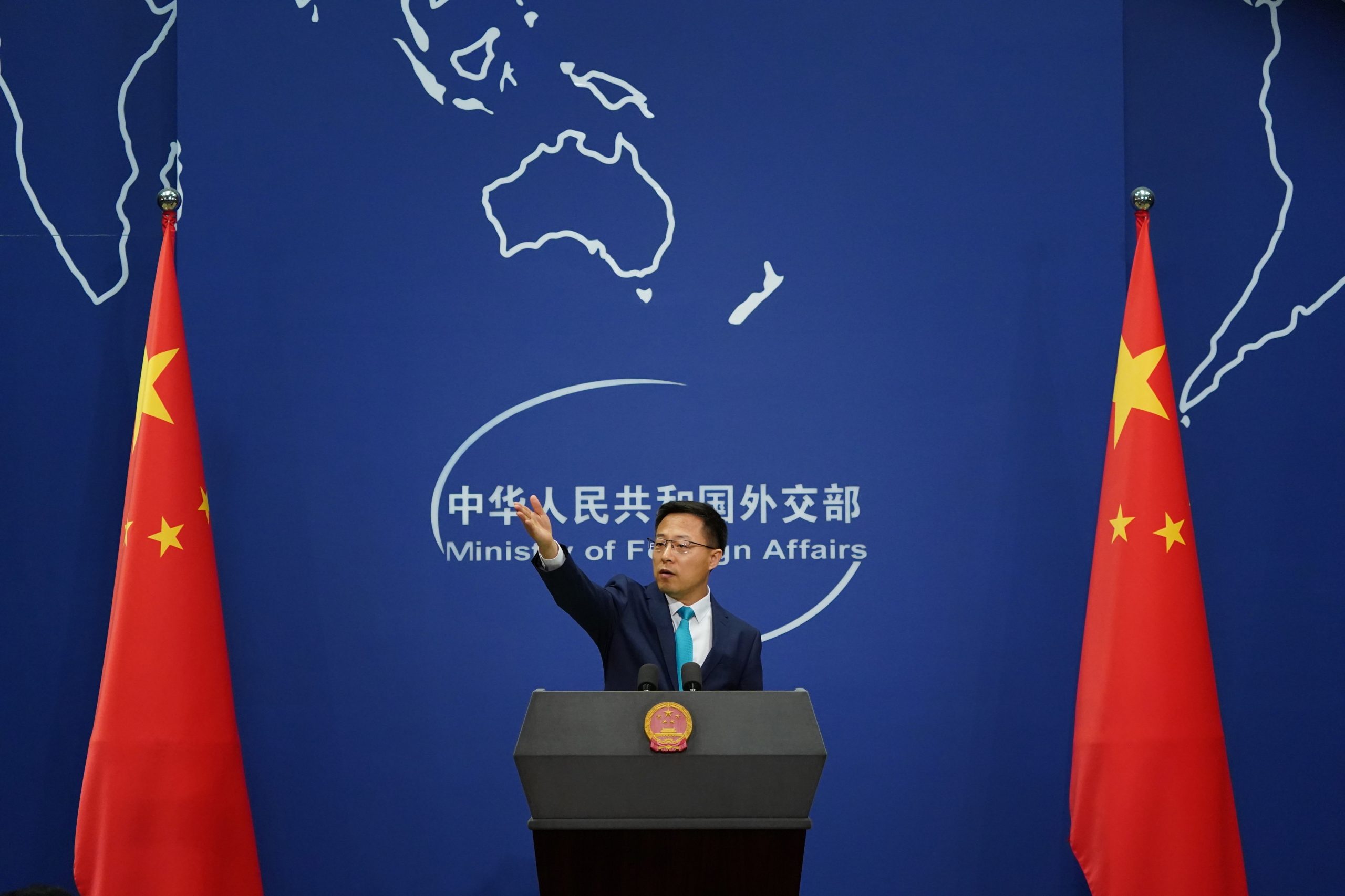 China promete retaliar após Trump limitar a entrada de cidadãos chineses no país