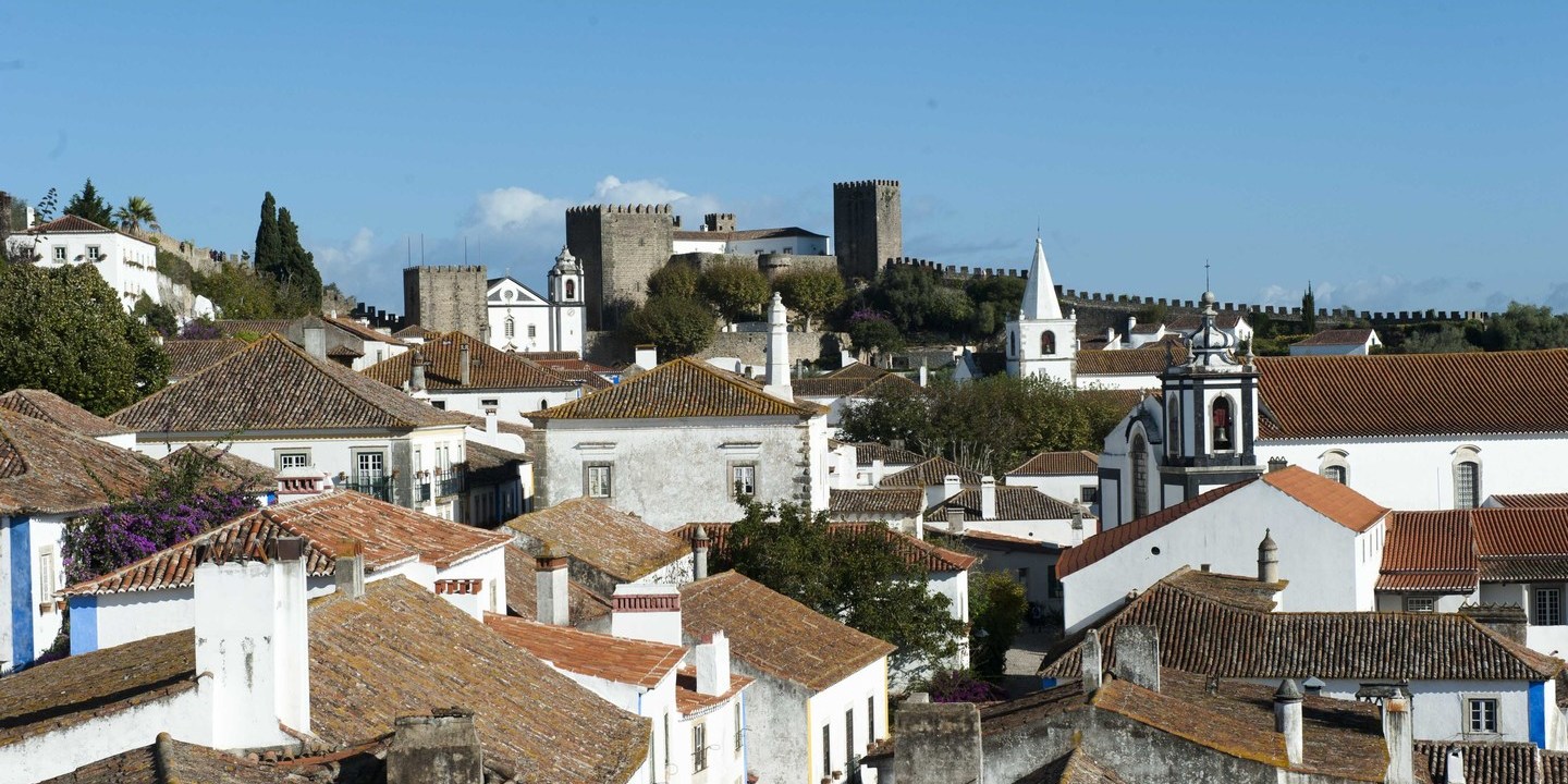 Festival Latitudes – Literatura e Viajantes regressa a Óbidos de 20 a 23 de abril