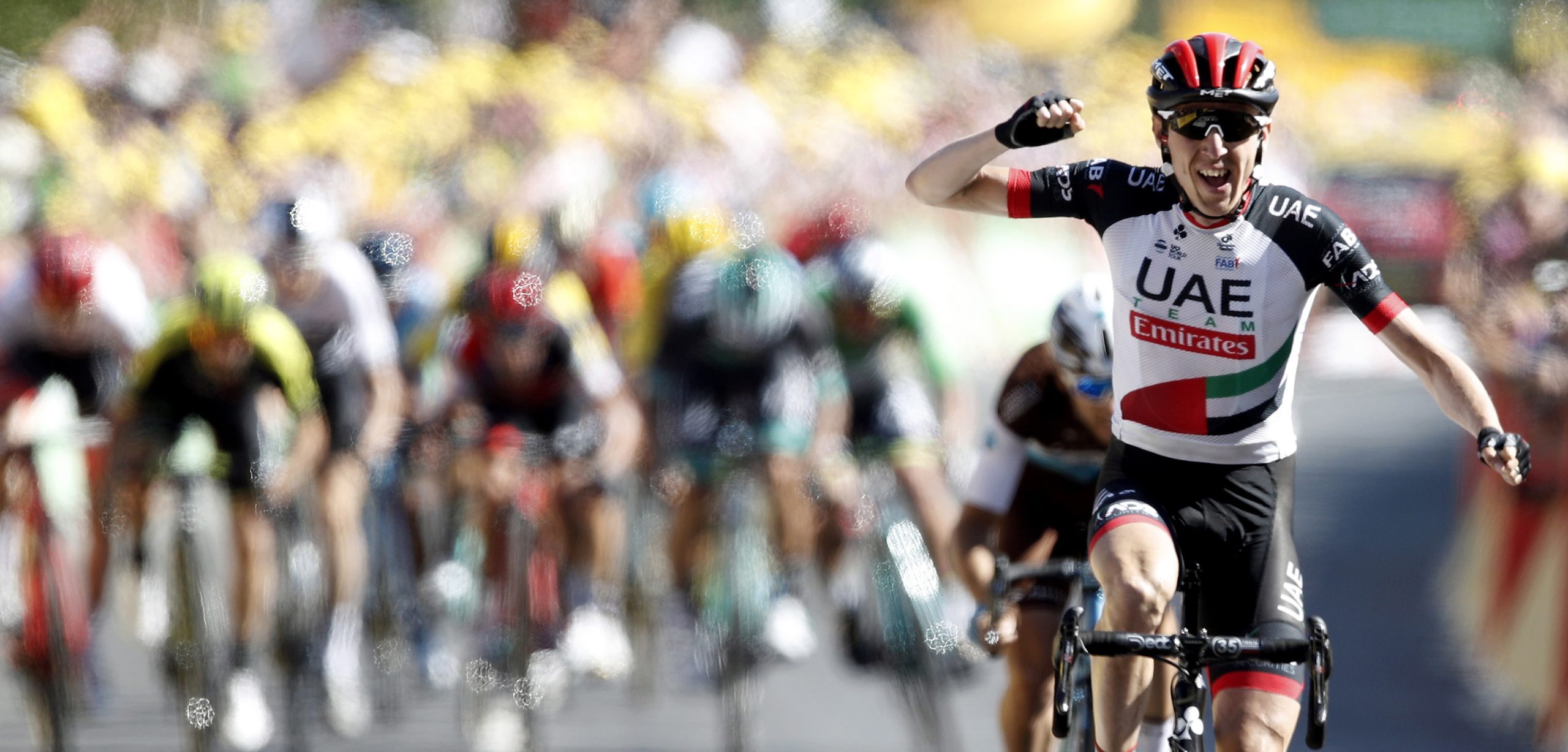 Daniel Martin vence sexta etapa do Tour e van Avermaet segue no comando