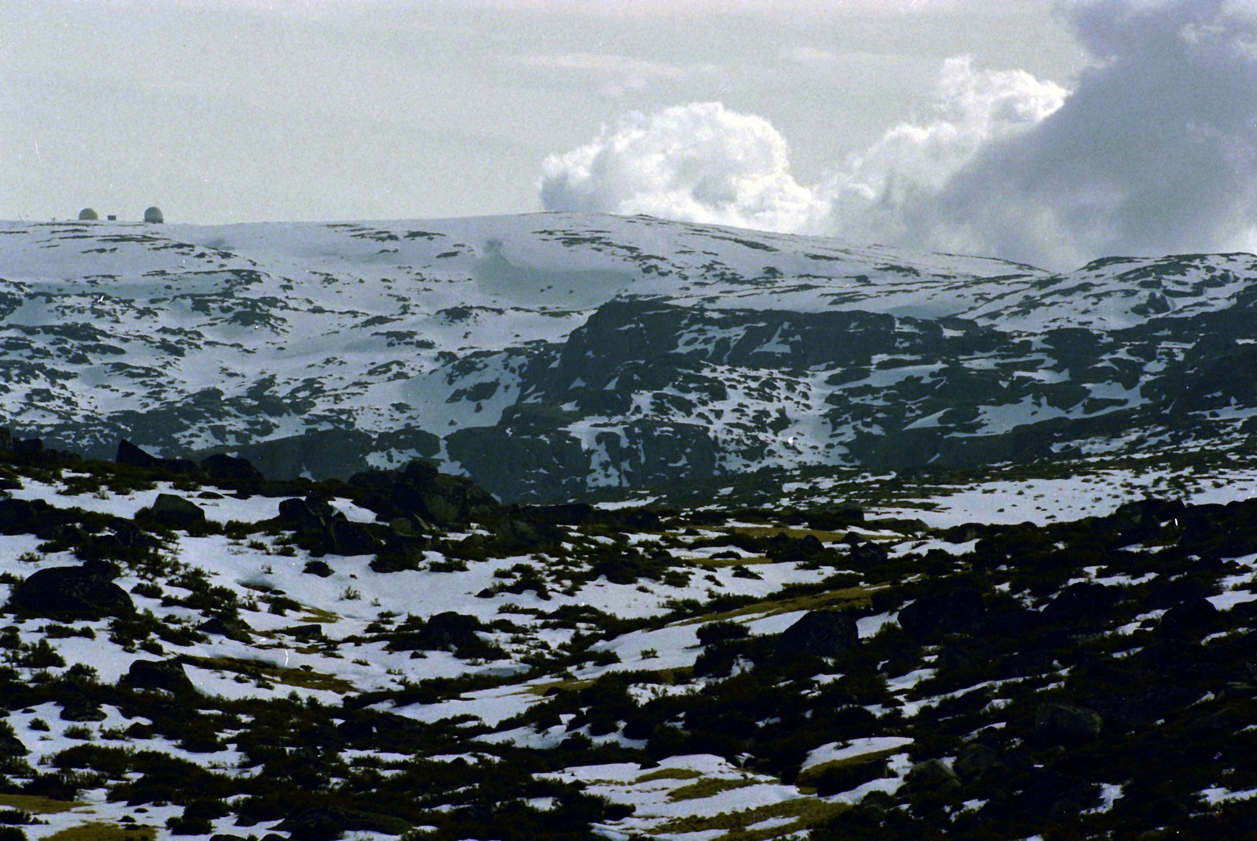 Prospeção e pesquisa de depósitos minerais na Serra da Estrela contestada por quatro entidades