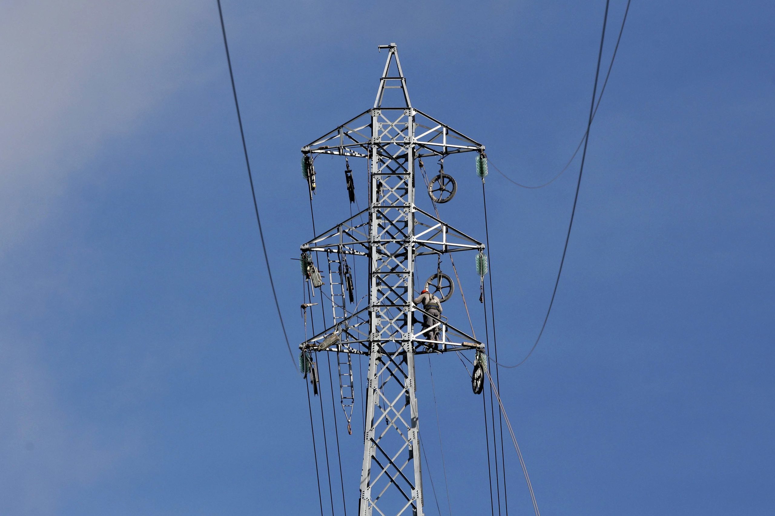 Industriais alertam para risco de apagões com fim do serviço de interruptibilidade de luz