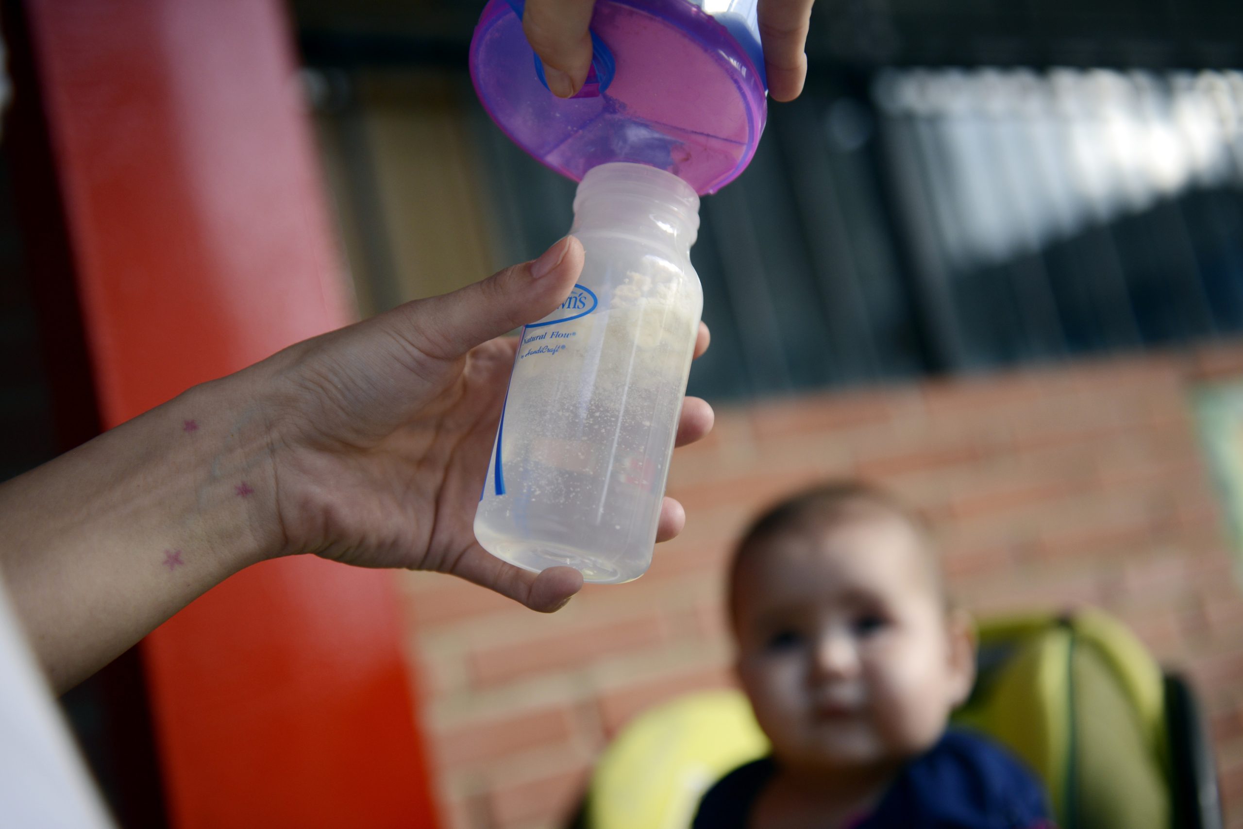 DGS: grávidas e mães estão expostas a publicidade de substitutos do leite materno e alimentos para bebés que não cumprem requisitos nutricionais