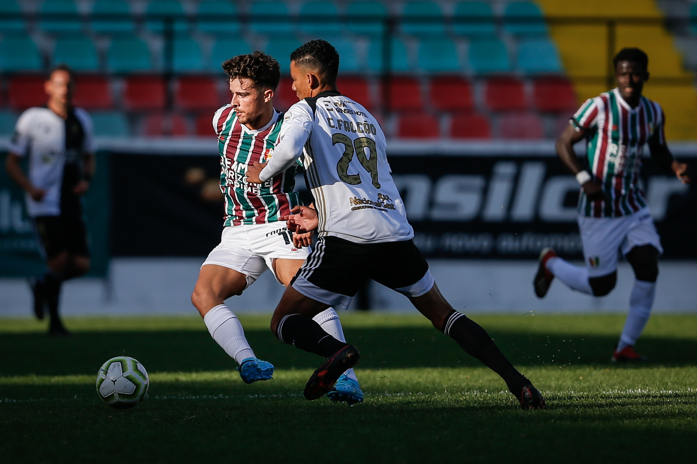 Estrela da Amadora afasta Farense da Taça da Portugal