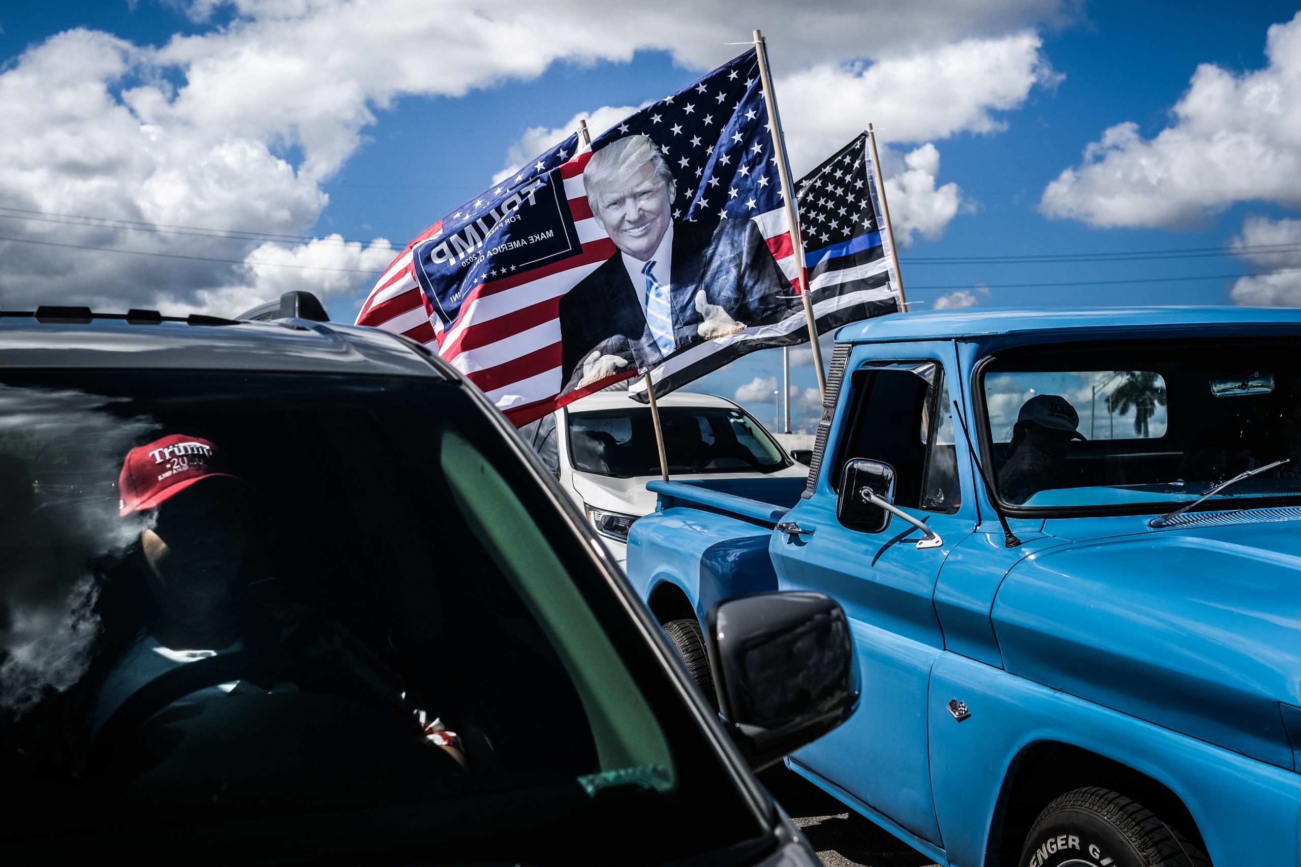 EUA: Líder dos ‘Proud Boys’ confiante na vitória de Trump