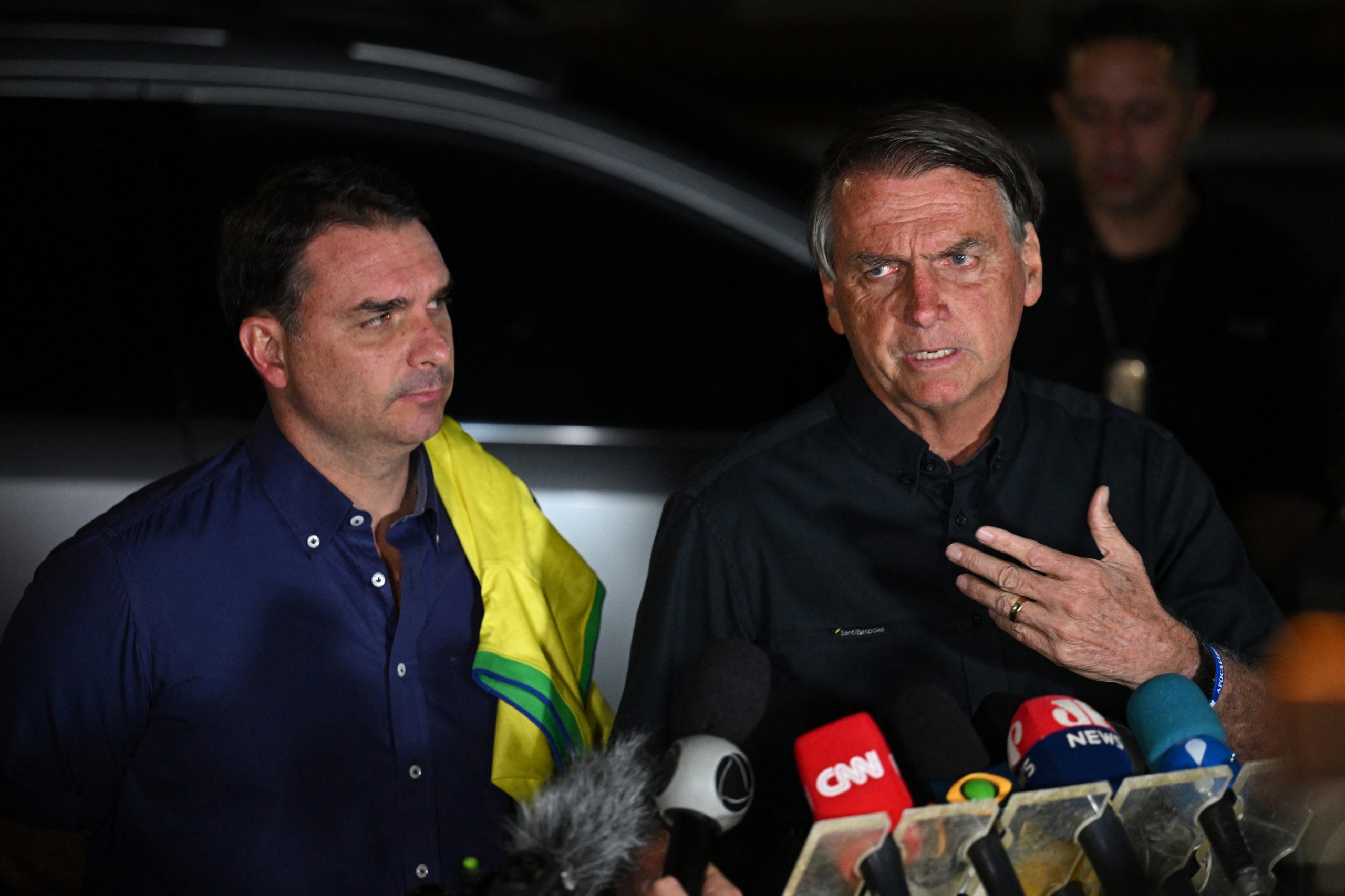 Brasil: Supremo suspende visitas de filho de Bolsonaro ao pai por 90 dias